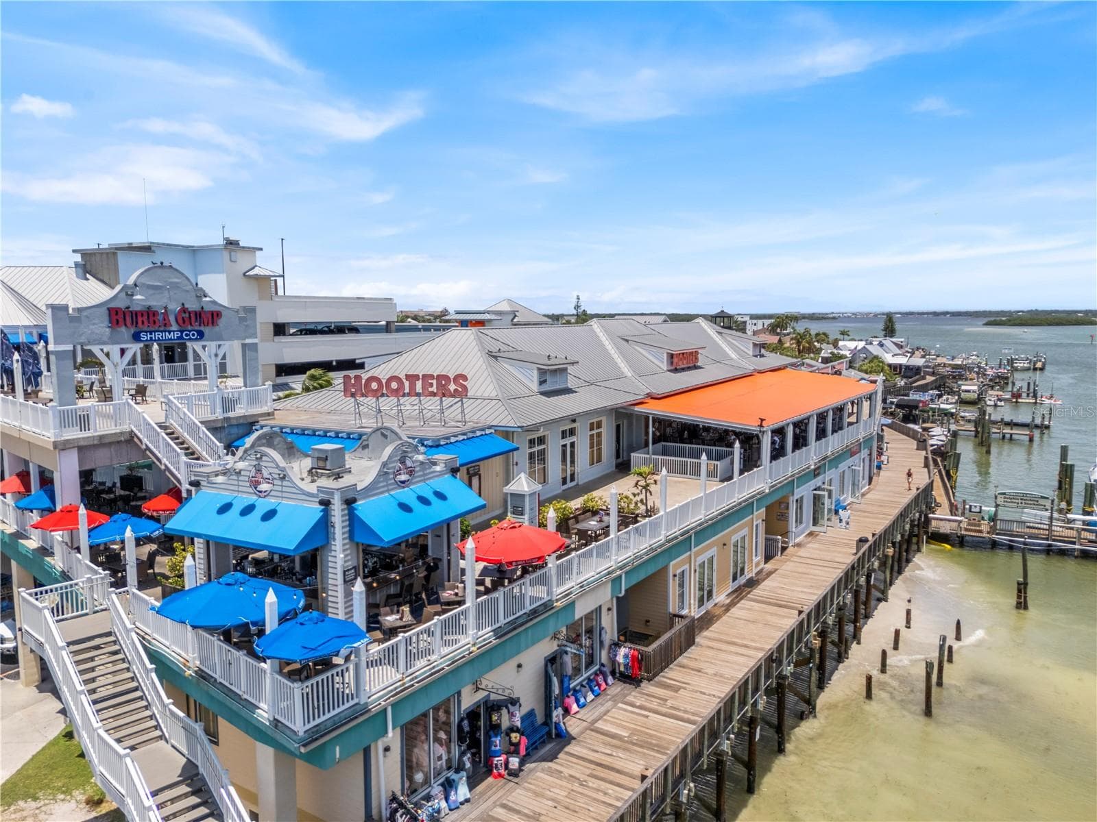 Waterfront Dining - 116 131ST AVE E #F, MADEIRA BEACH
