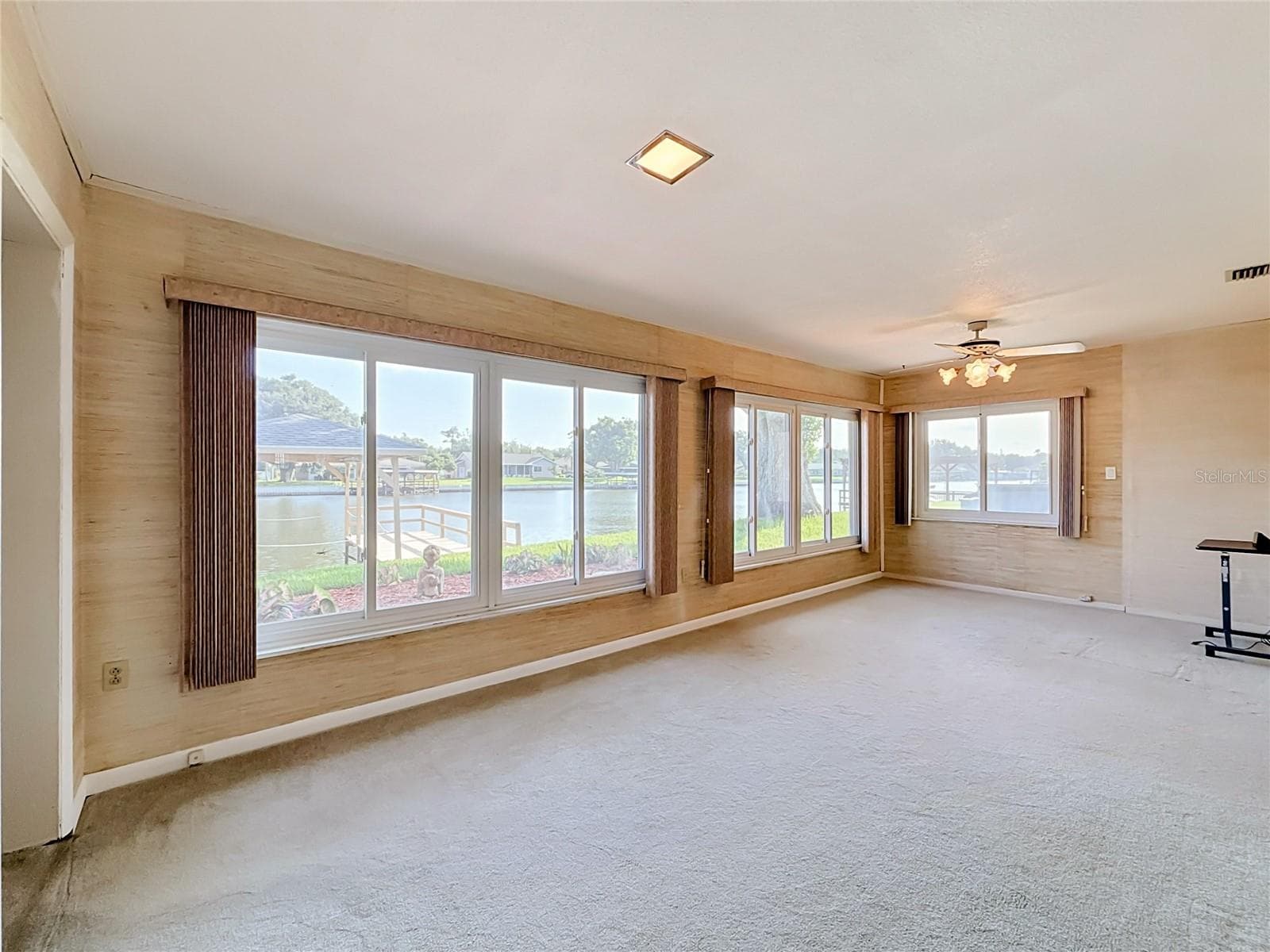 Single Family Residence at 13225 COUNTRY CLUB DR, TAVARES, photo 25 of 60