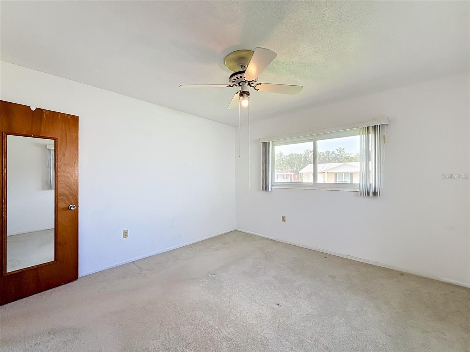 Single Family Residence at 13225 COUNTRY CLUB DR, TAVARES, photo 30 of 60