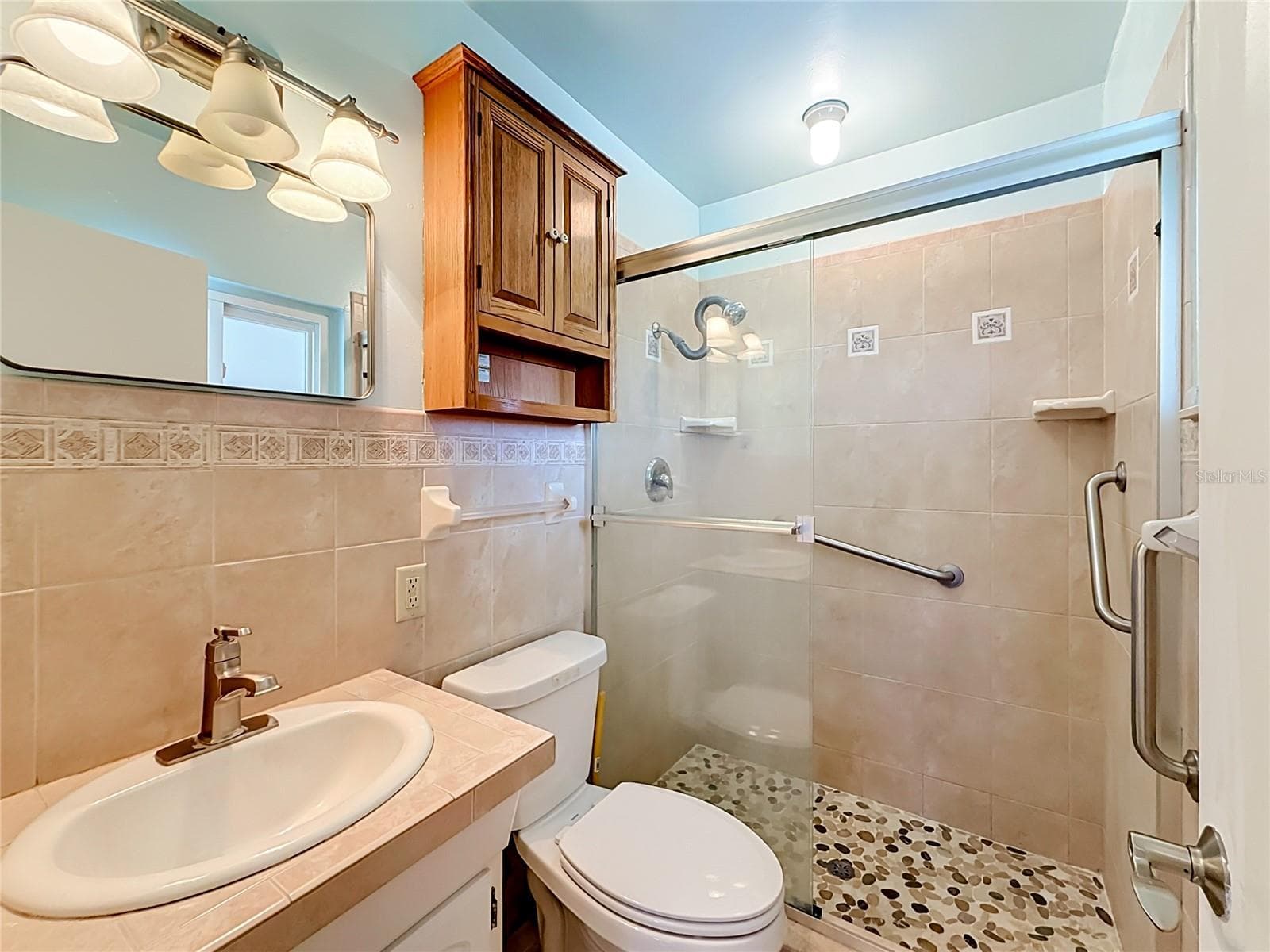 Single Family Residence at 13225 COUNTRY CLUB DR, TAVARES, photo 34 of 60