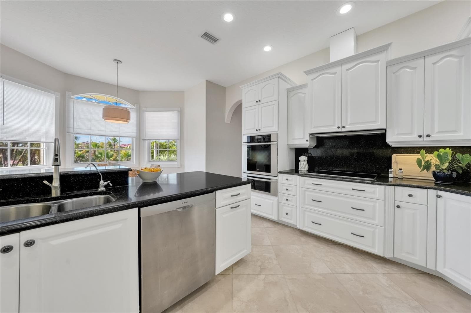 Condominium at 196 TARPON COVE BLVD #722, PUNTA GORDA, photo 12 of 47