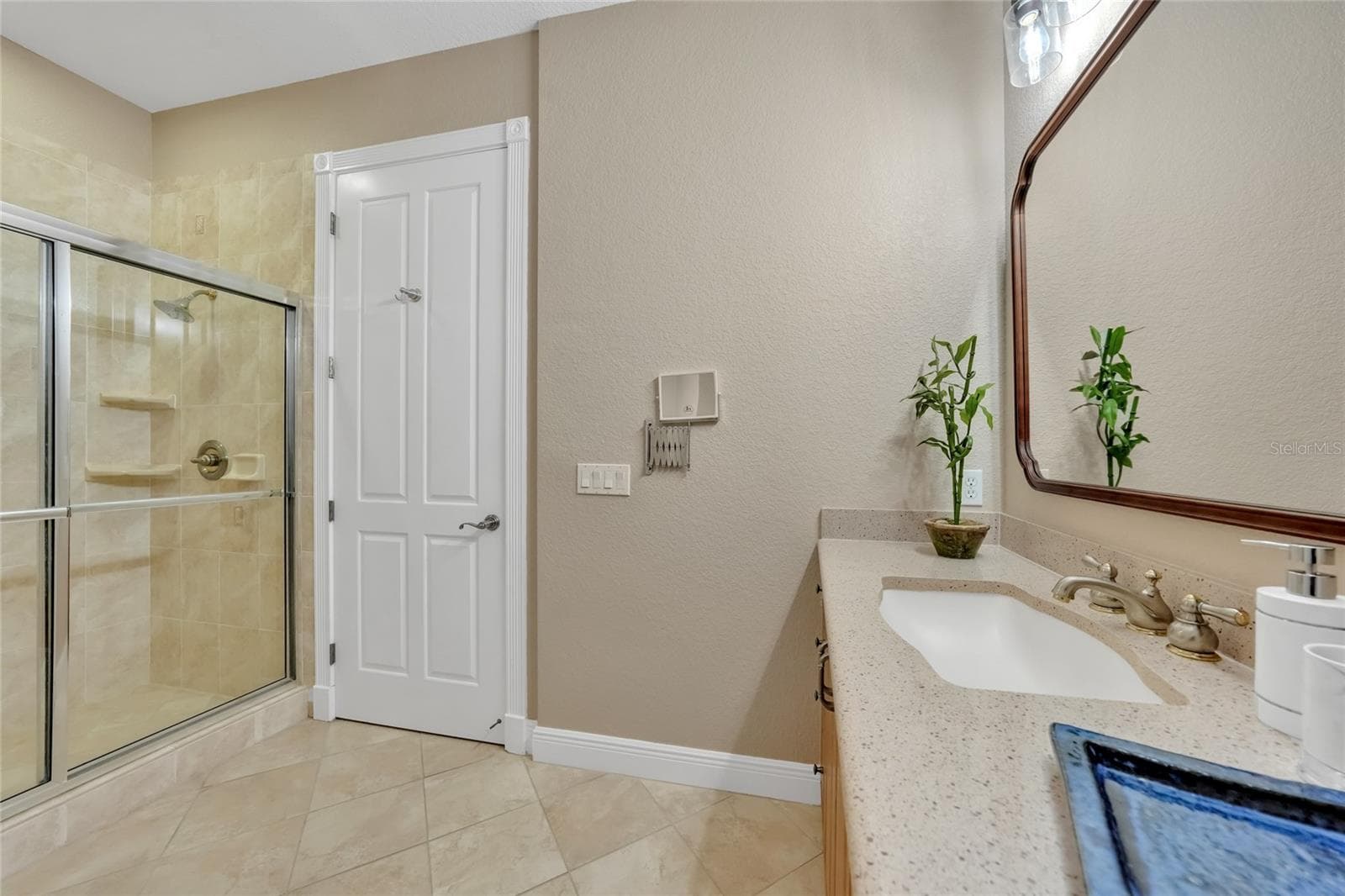 Condominium at 196 TARPON COVE BLVD #722, PUNTA GORDA, photo 28 of 47