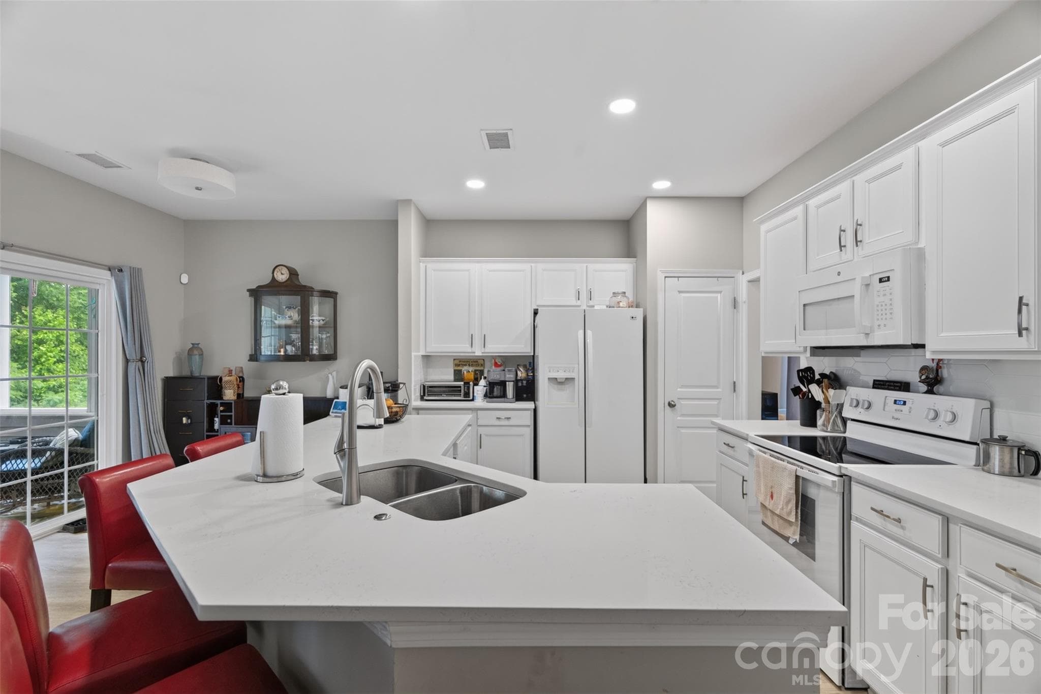 Single Family Residence at 9114 Beaver Brook Way, Charlotte, photo 16 of 42