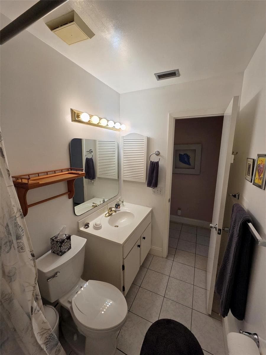 Condominium at 2054 SUNSET POINT RD #38, CLEARWATER, photo 12 of 34