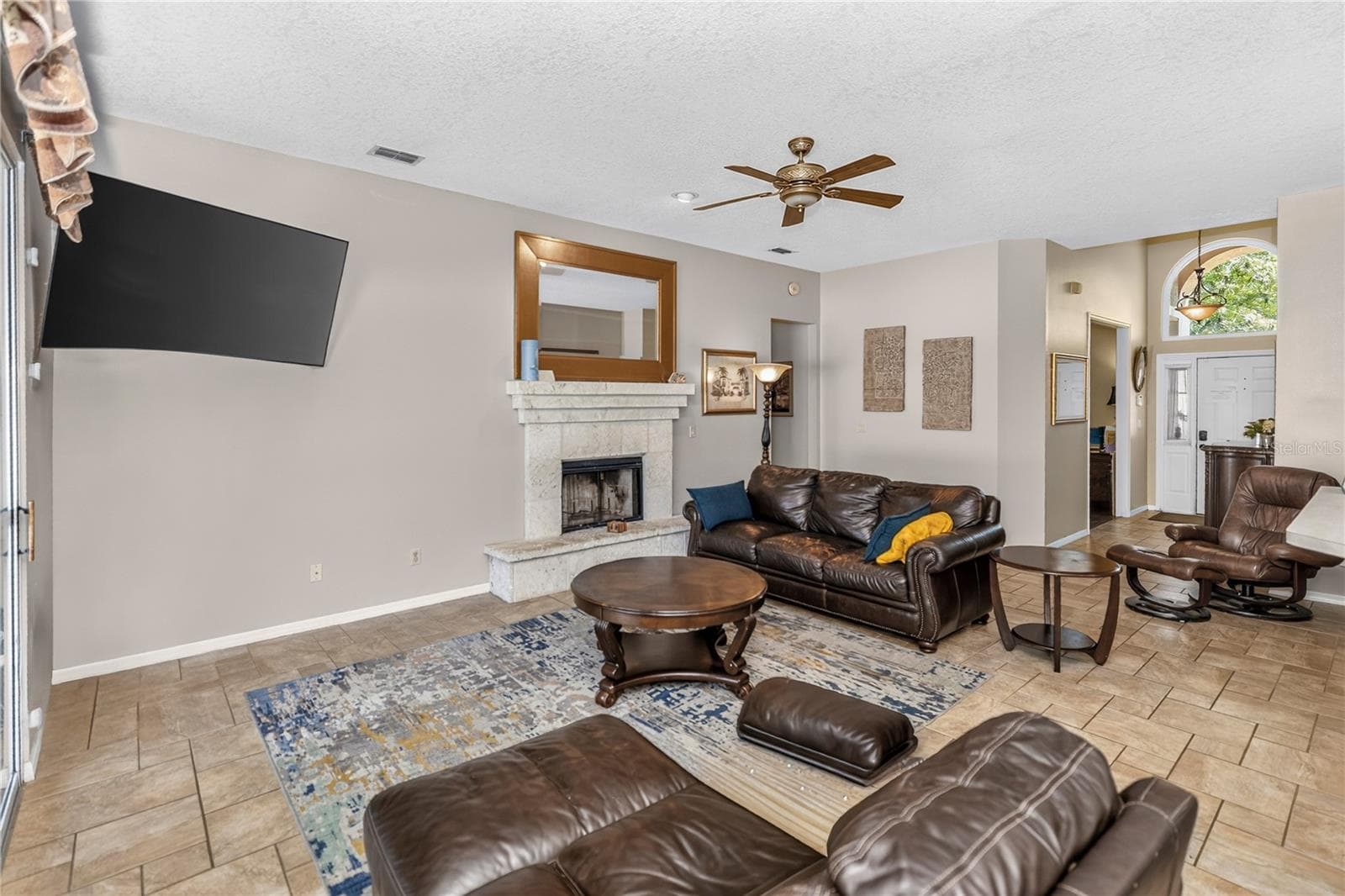 Living Room - 1907 WESTBOURNE DR, OVIEDO