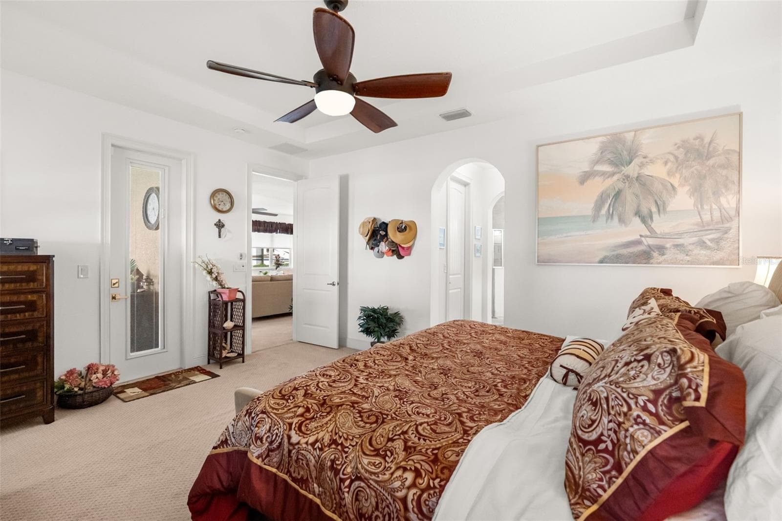 Primary Bedroom with pool access - 700 S FLORIDA AVE, HOWEY IN THE HILLS