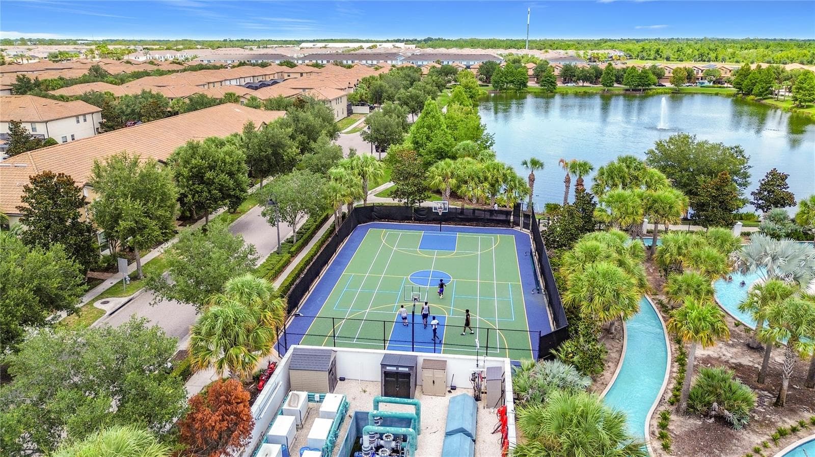 Community sports courts & resort amenities - 8899 GENEVE CT, KISSIMMEE