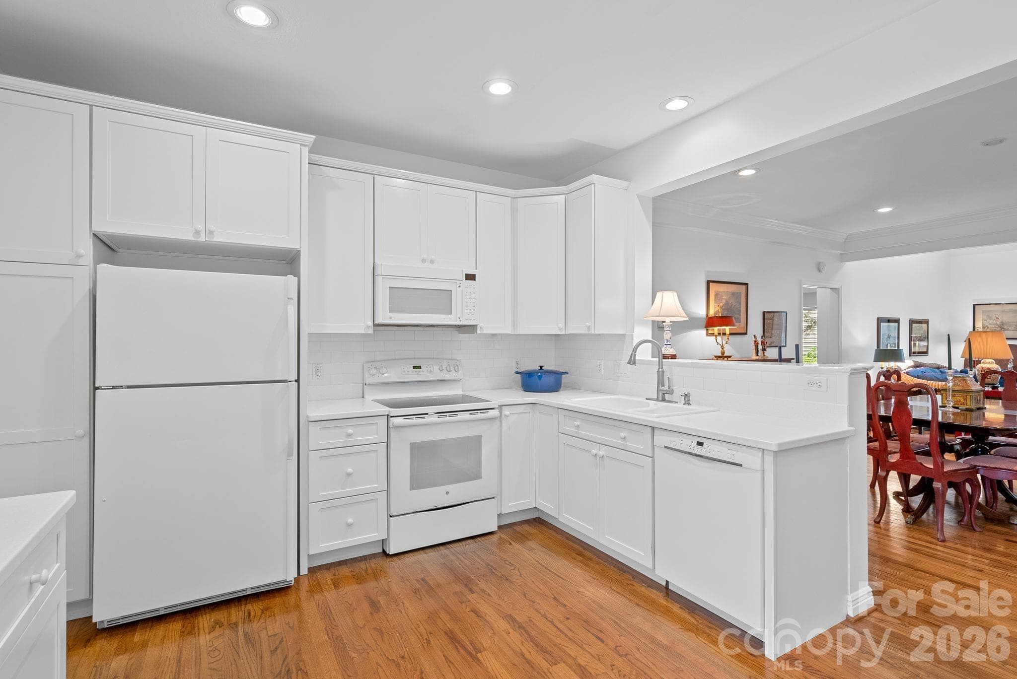 Condominium at 62 Pinnacle Point, Asheville, photo 12 of 36