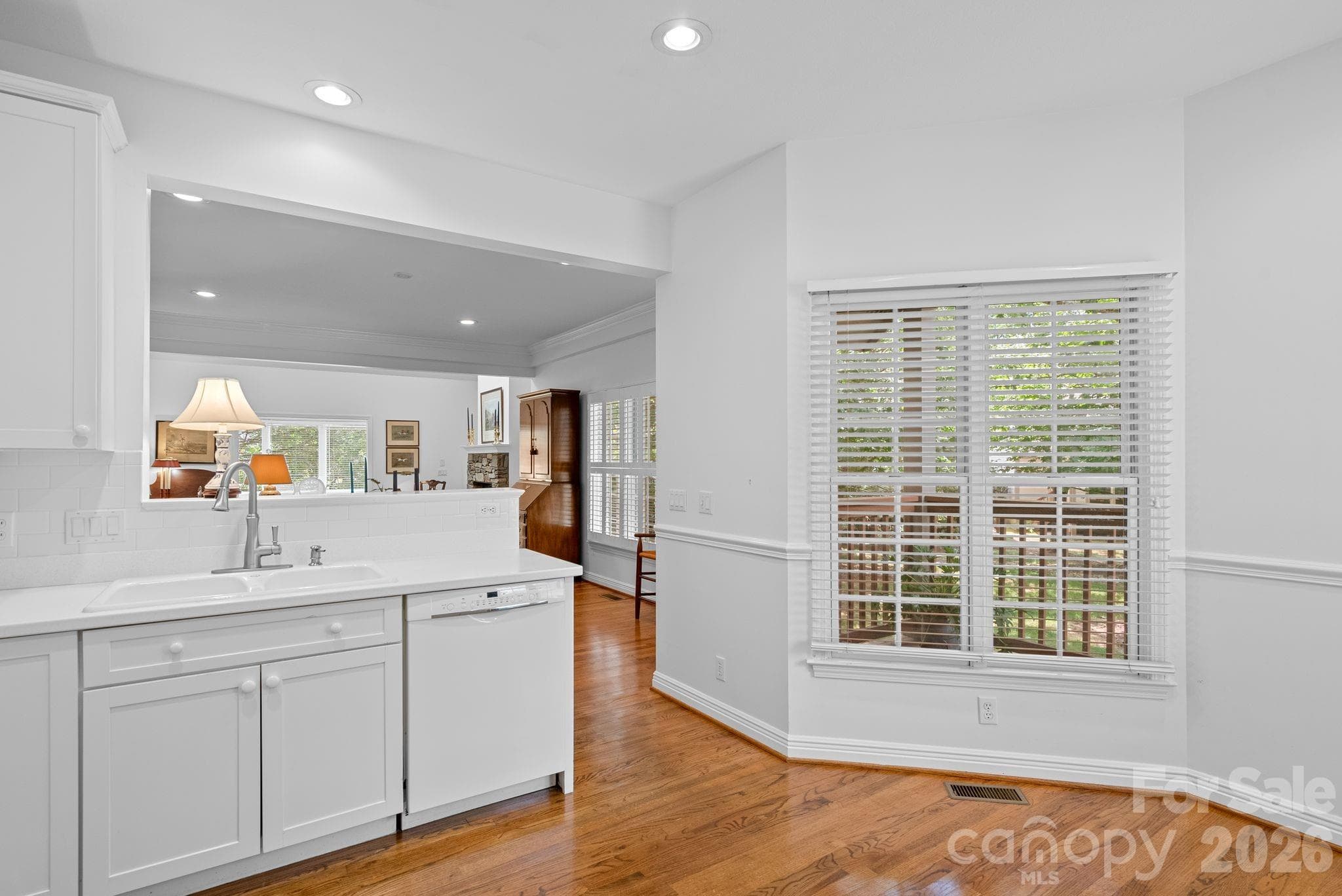Condominium at 62 Pinnacle Point, Asheville, photo 13 of 36