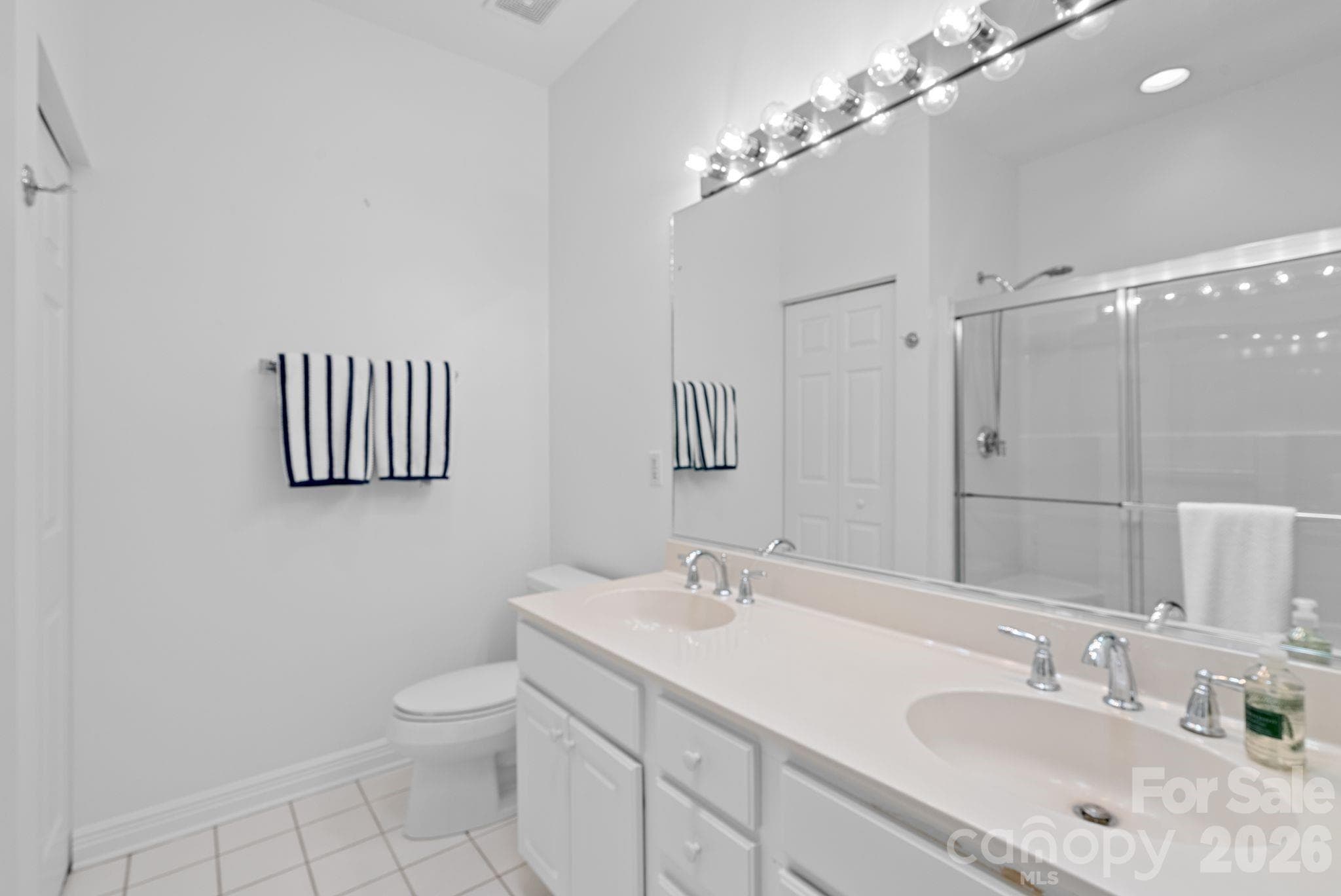 Condominium at 62 Pinnacle Point, Asheville, photo 23 of 36