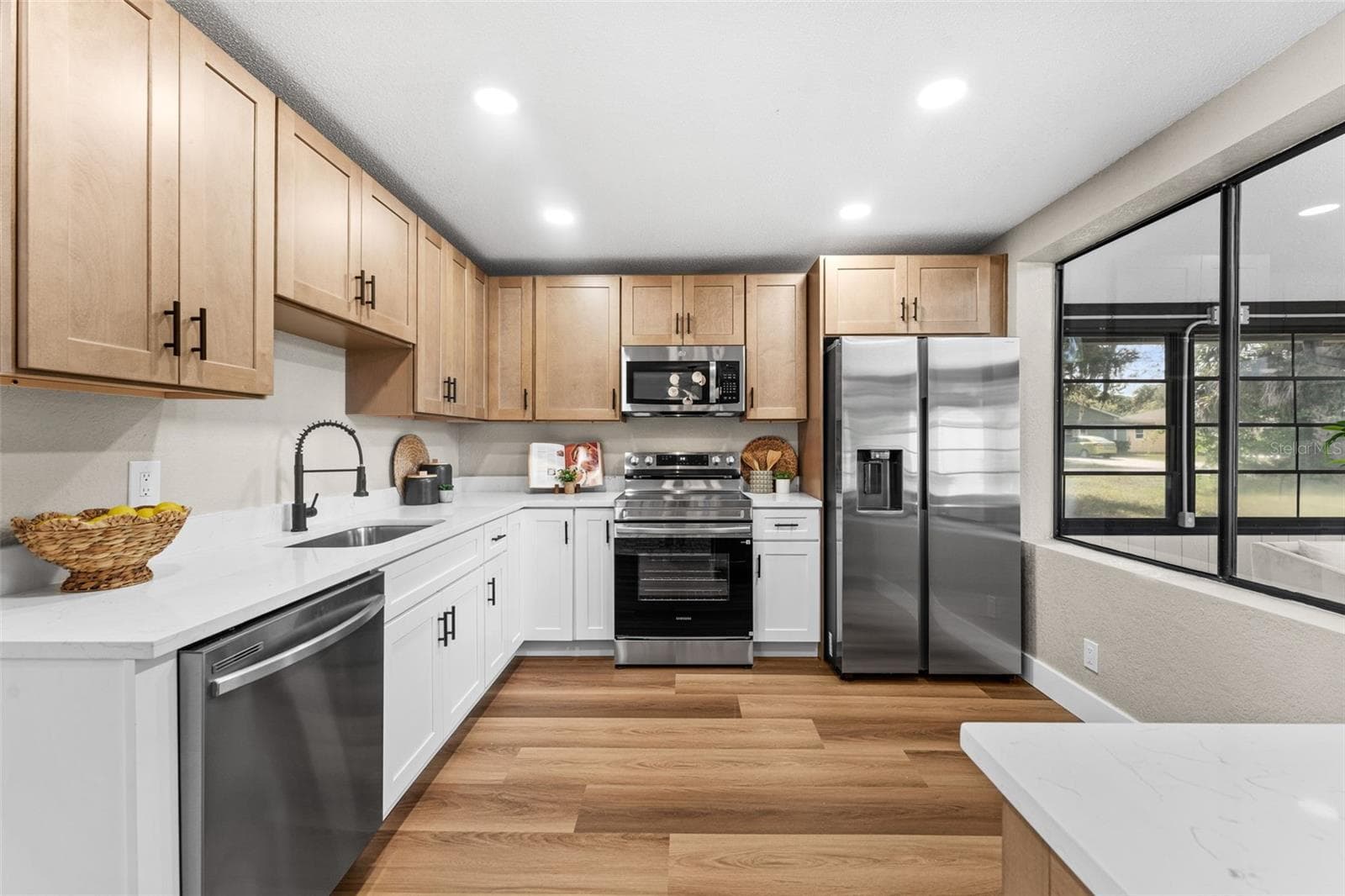 Single Family Residence at 117 POINCIANA RD, EDGEWATER, photo 13 of 55