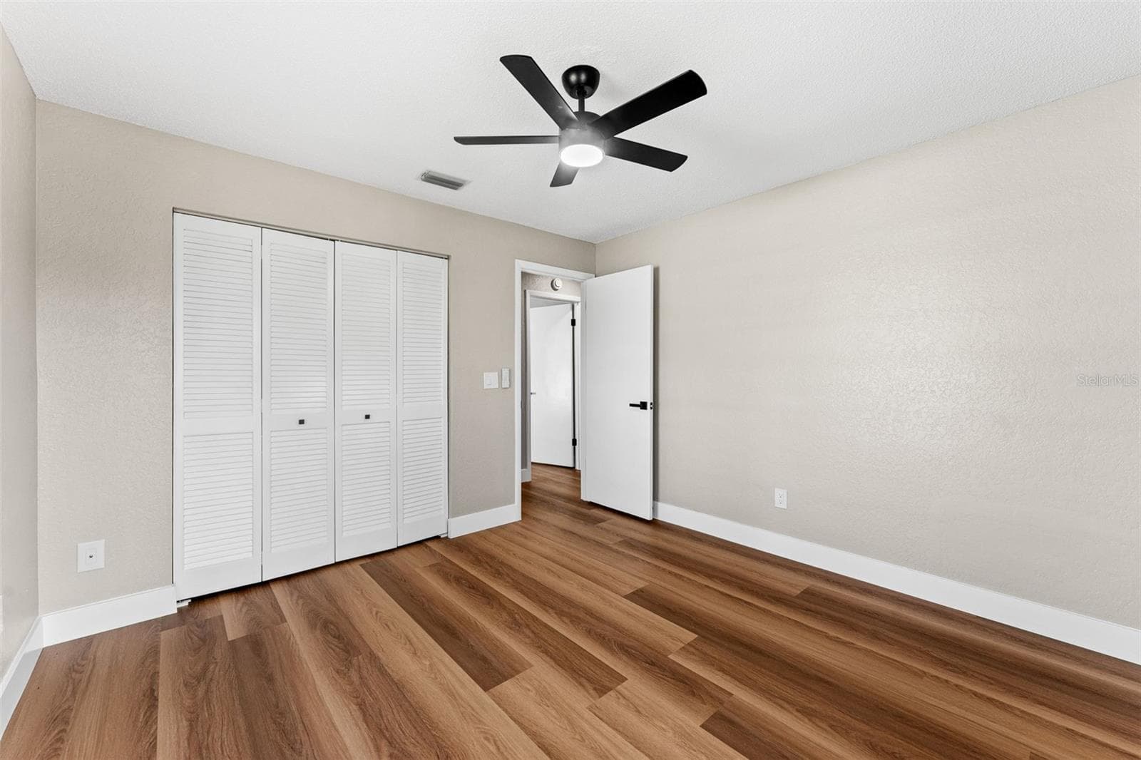 Single Family Residence at 117 POINCIANA RD, EDGEWATER, photo 29 of 55