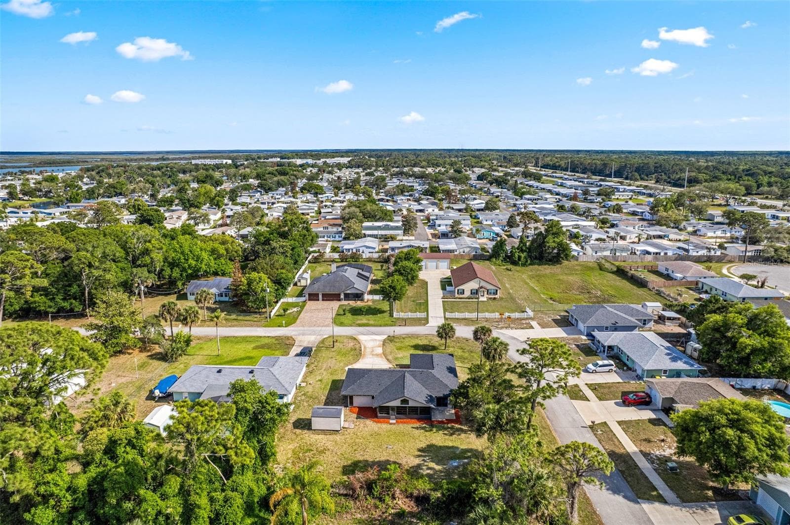 Single Family Residence at 117 POINCIANA RD, EDGEWATER, photo 41 of 55