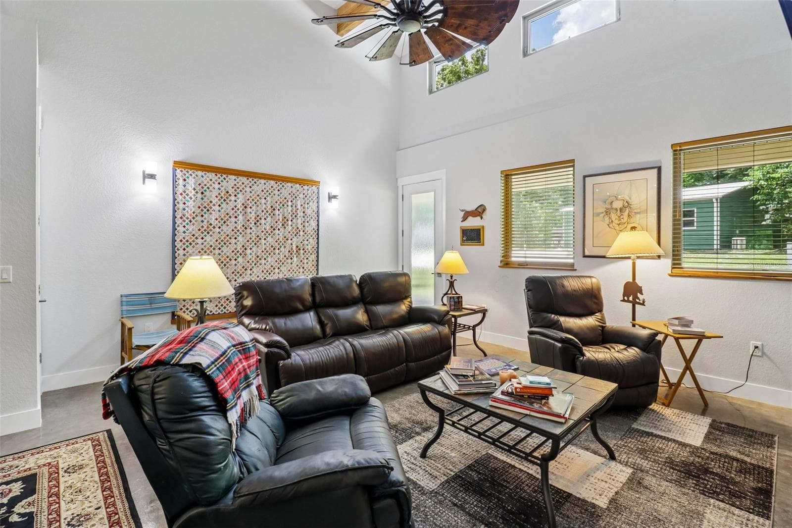 Living room - 16161 SE 137TH CT, WEIRSDALE