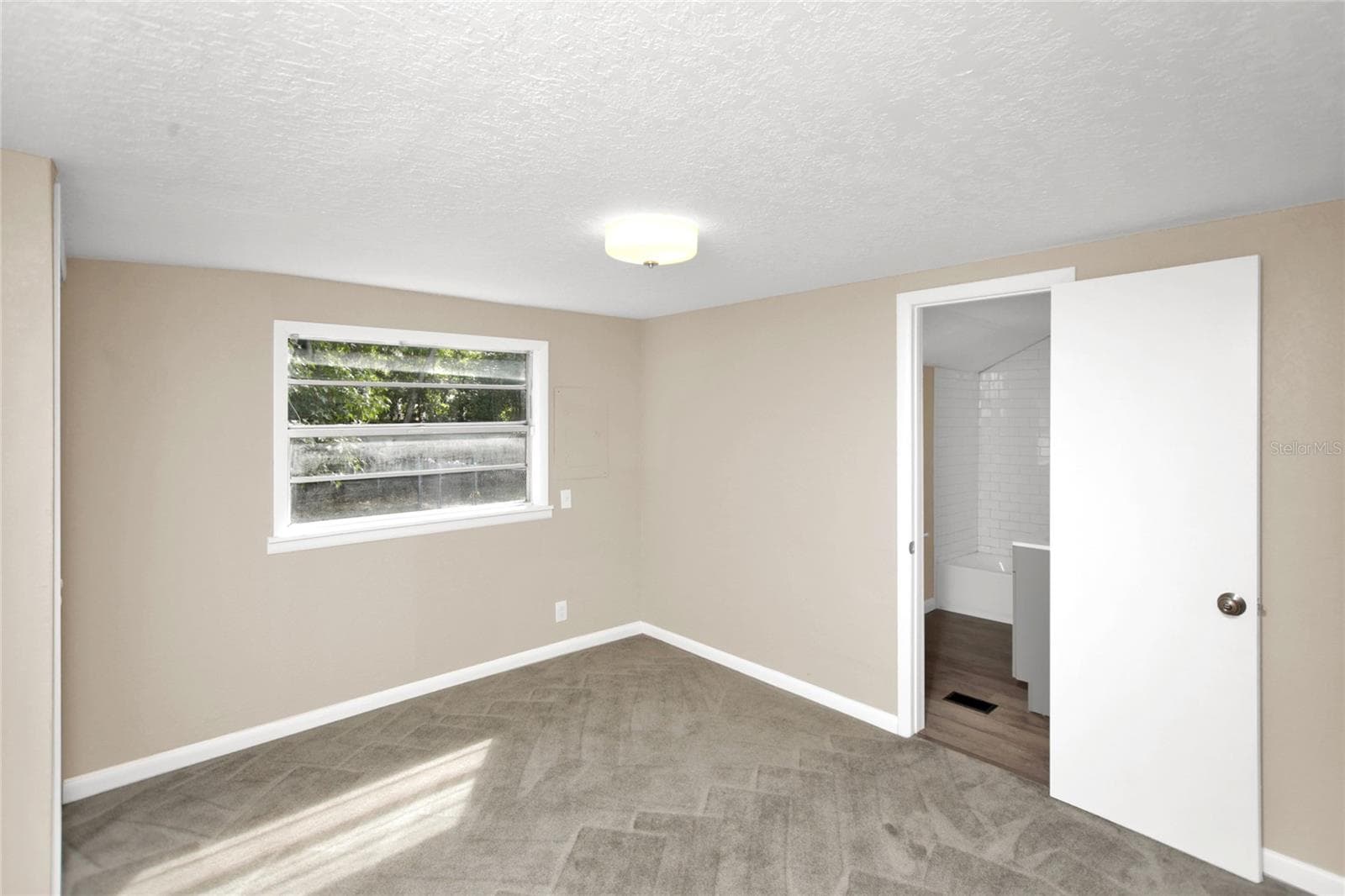 Single Family Residence at 847 JASMINE AVE, HOLLY HILL, photo 18 of 41