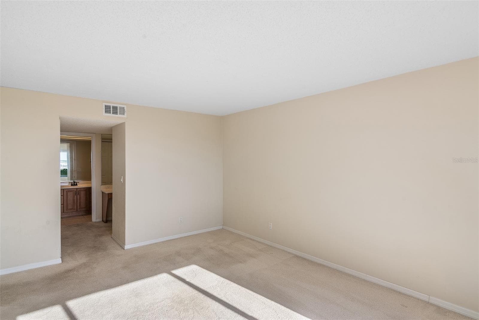Condominium at 2600 OCEAN SHORE BLVD #111, ORMOND BEACH, photo 16 of 45