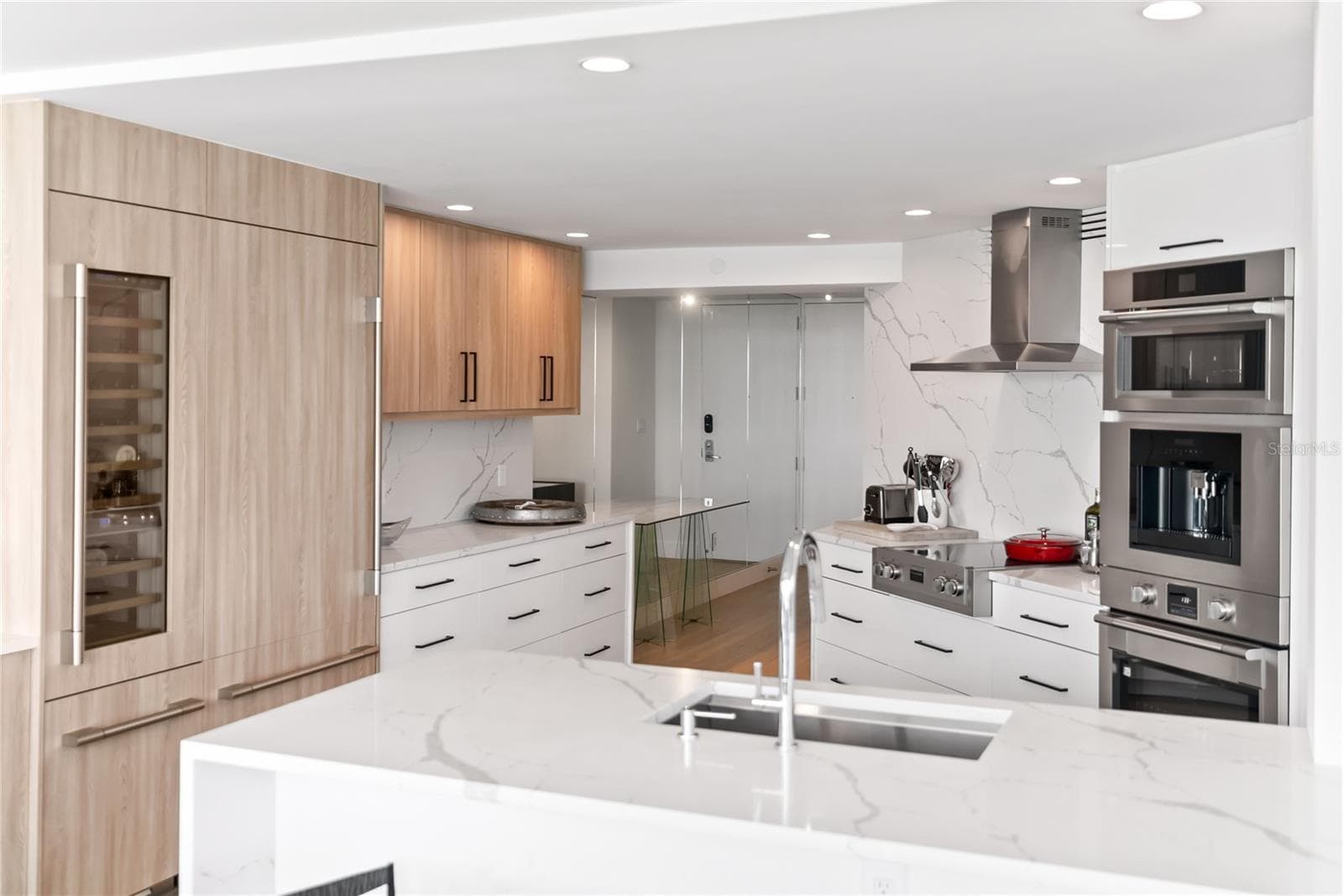 Condominium at 888 BOULEVARD OF THE ARTS #1705, SARASOTA, photo 69 of 72