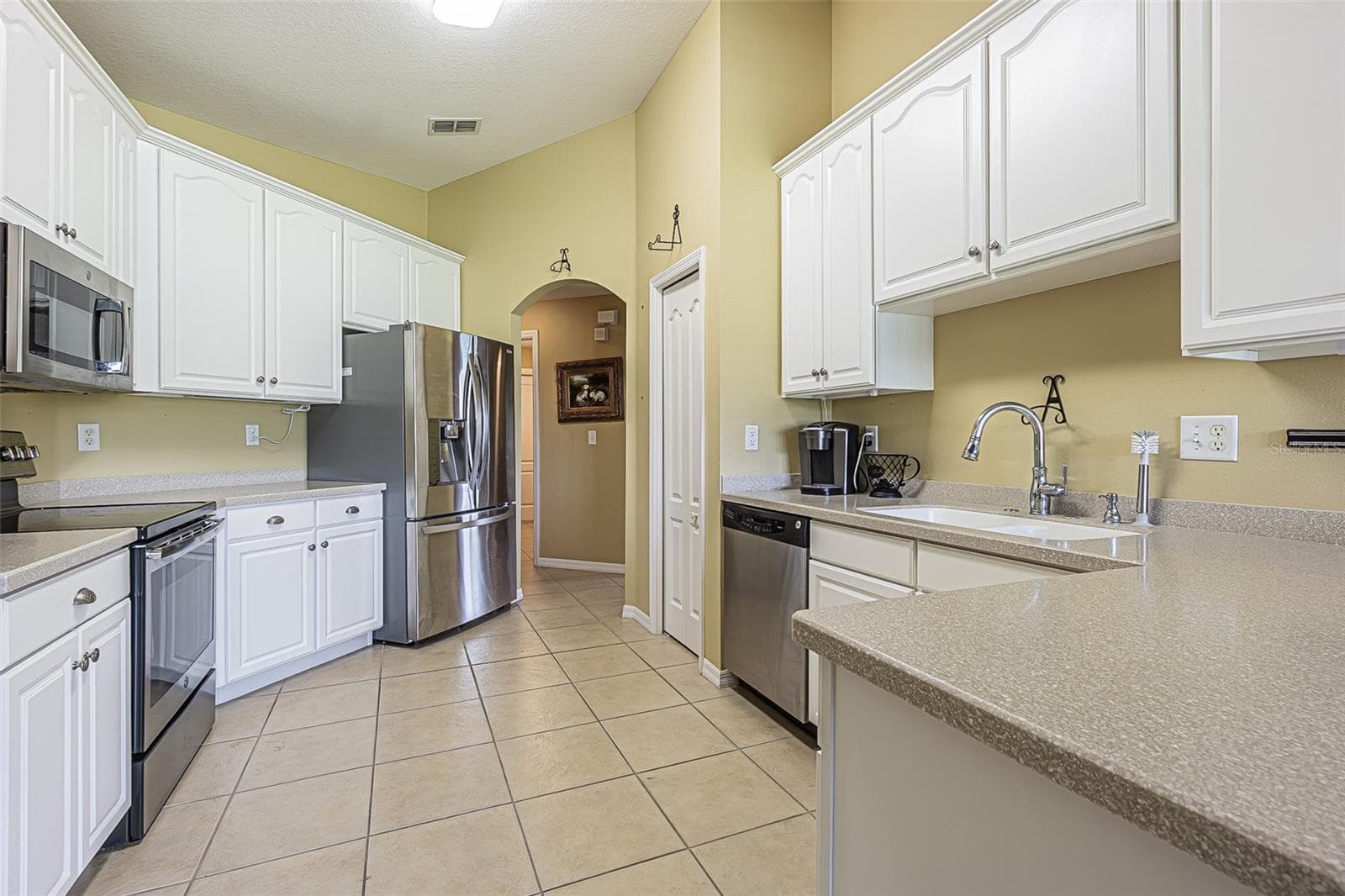 Large kitchen - 29435 SNAP HOOK DR, SAN ANTONIO