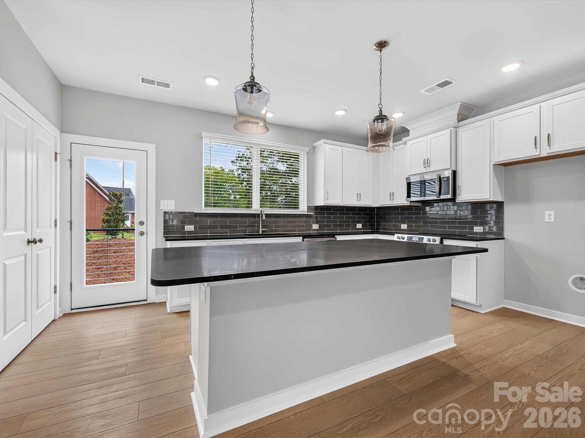 Townhouse at Charlotte, photo 4 of 31