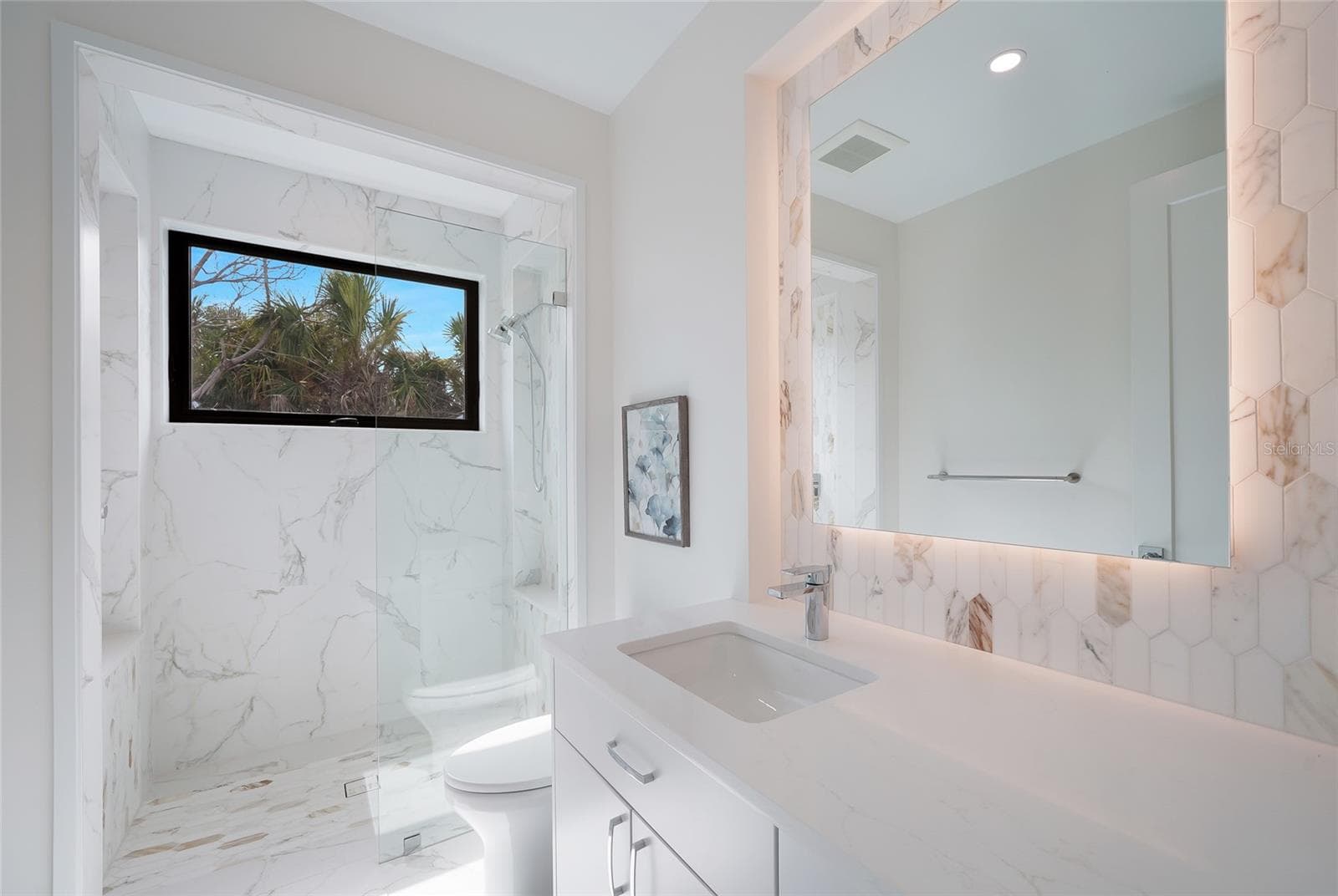 Single Family Residence at 5547 AVENIDA DEL MARE, SARASOTA, photo 38 of 48