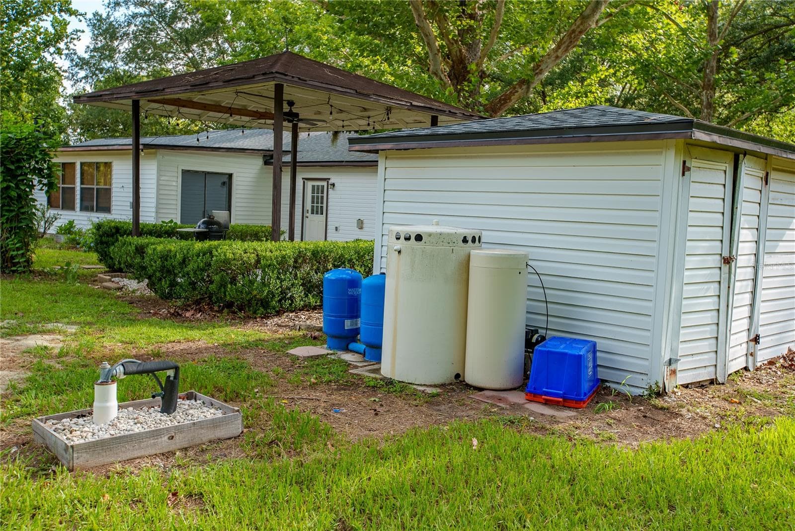 Well House - 25518 NW COUNTY ROAD 241, ALACHUA