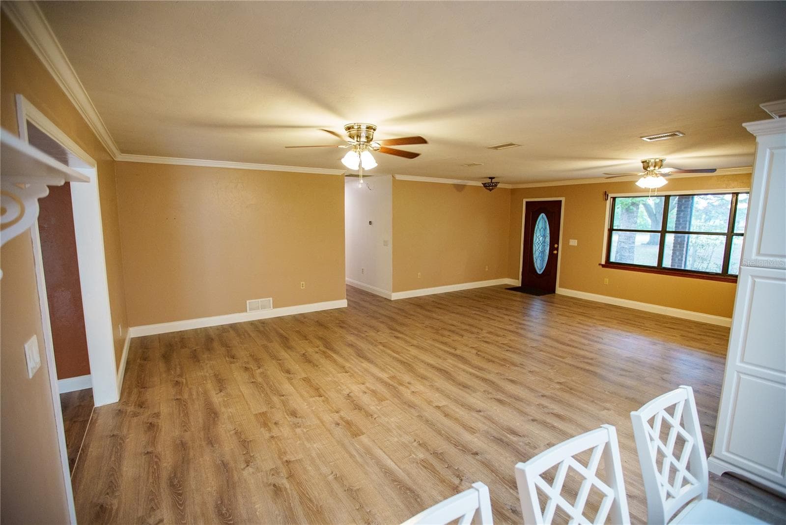 Kitchen to Dining/Livingroom - 25518 NW COUNTY ROAD 241, ALACHUA