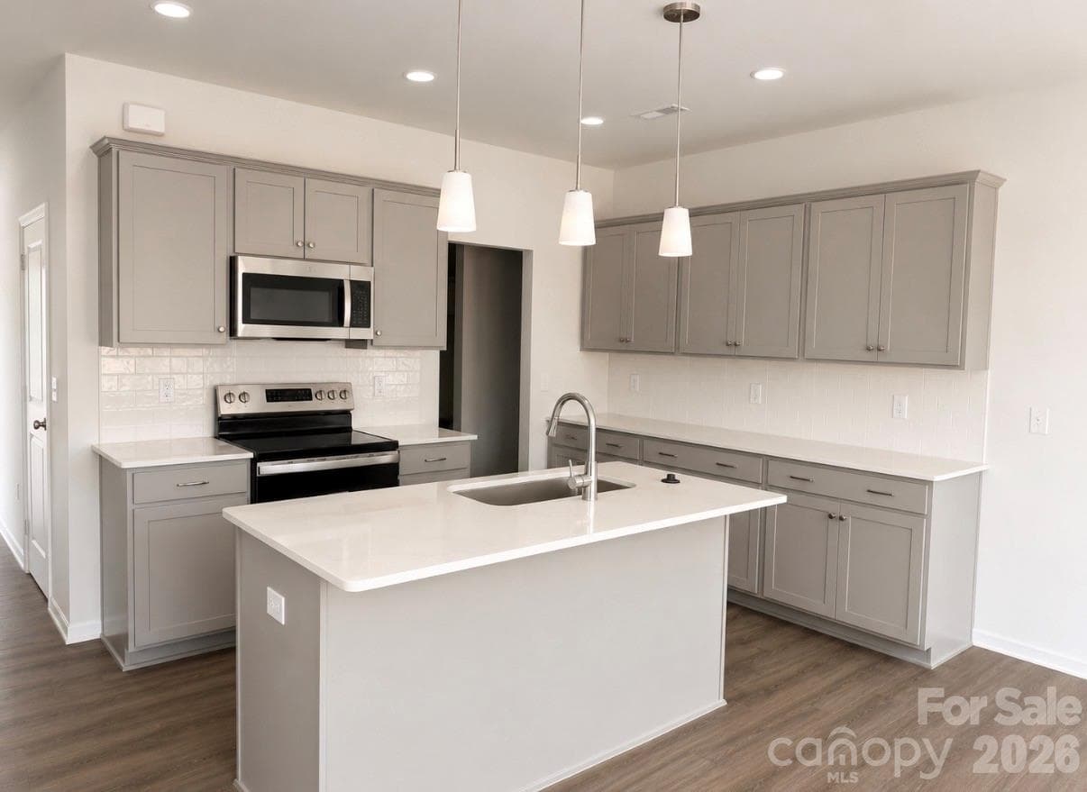 Townhouse at Charlotte, photo 6 of 29