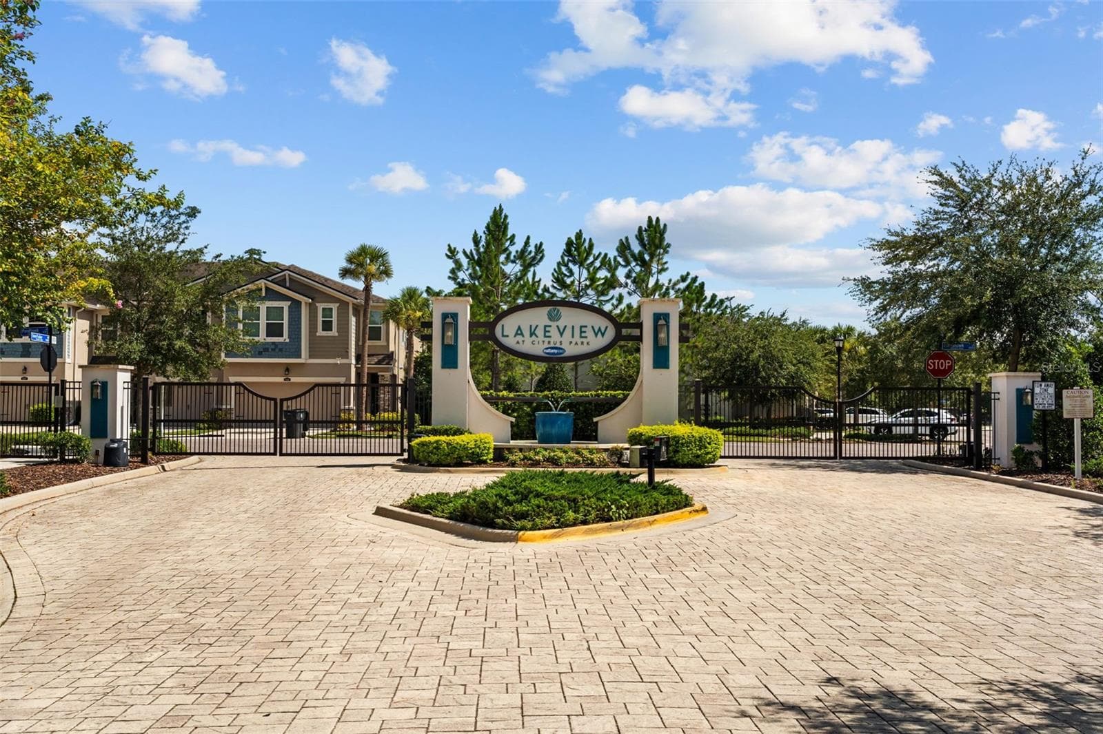 Townhouse at 14221 PONDHAWK LN, TAMPA, photo 7 of 60