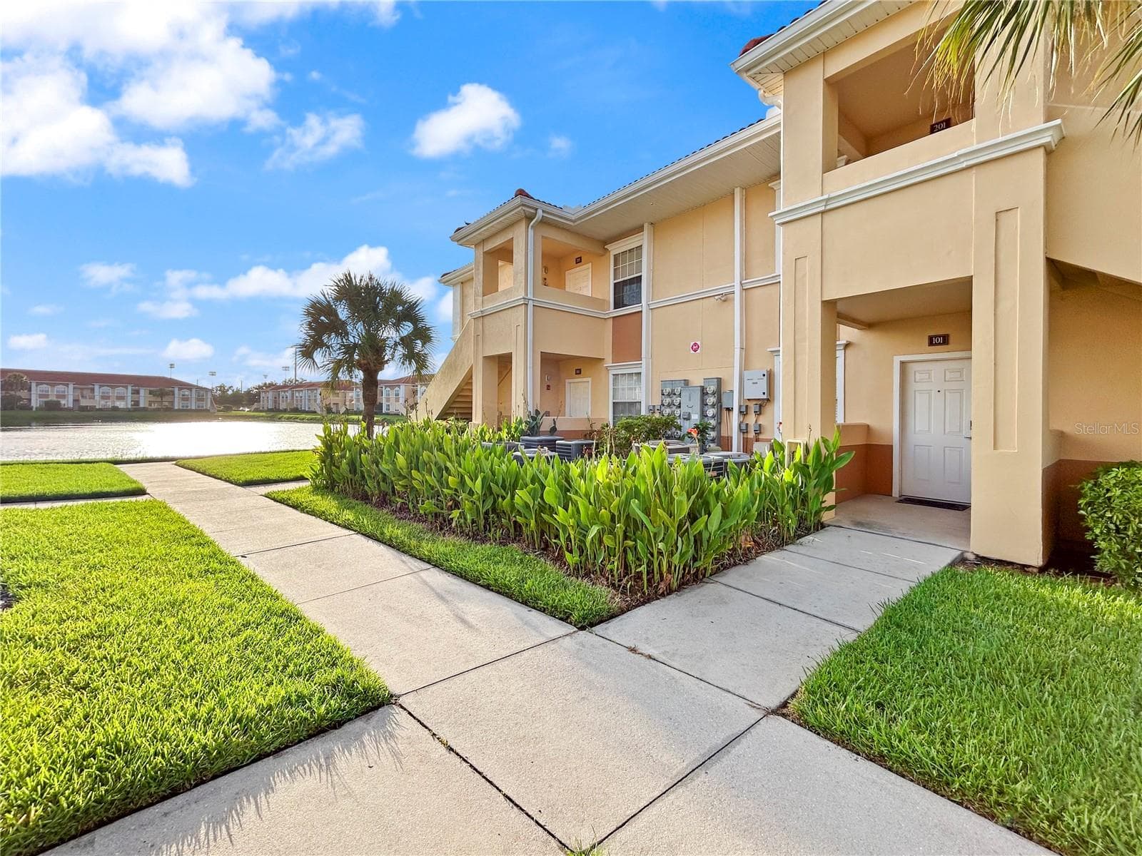 Condominium at 1025 VILLAGIO CIR #101, SARASOTA, photo 2 of 30