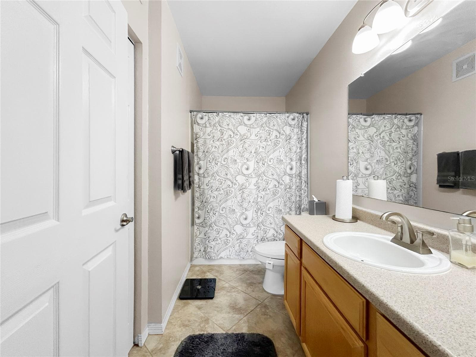 Ensuite bathroom - 1025 VILLAGIO CIR #101, SARASOTA