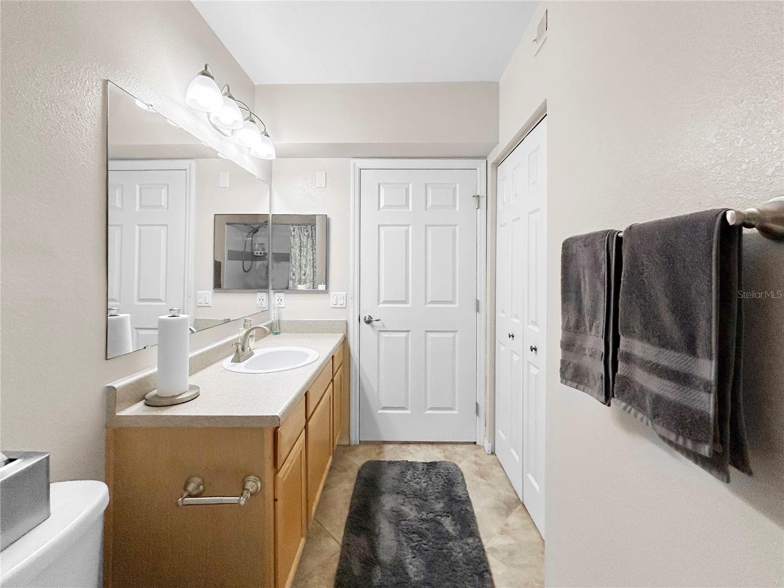 Ensuite bathroom - 1025 VILLAGIO CIR #101, SARASOTA