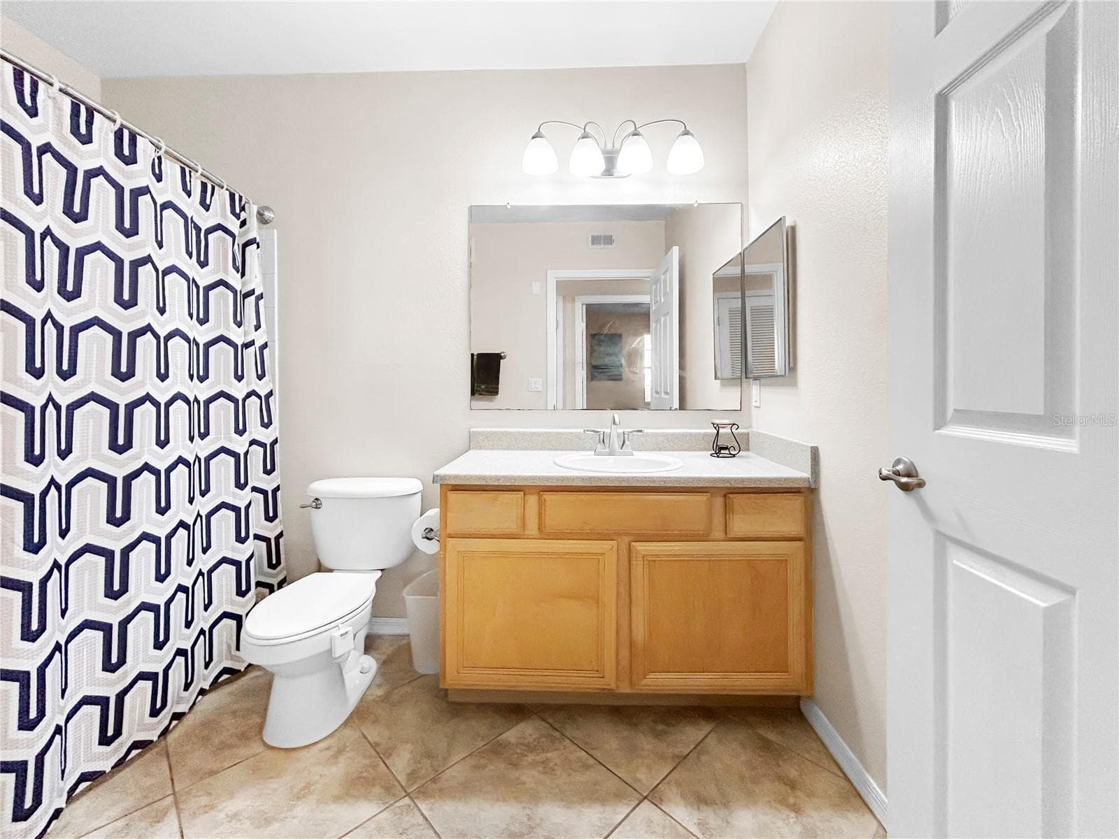 Guest bathroom - 1025 VILLAGIO CIR #101, SARASOTA