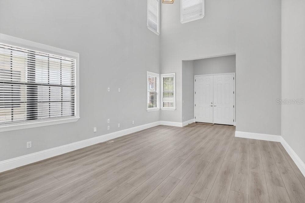 Single Family Residence at 10459 STAPELEY DR, ORLANDO, photo 8 of 53