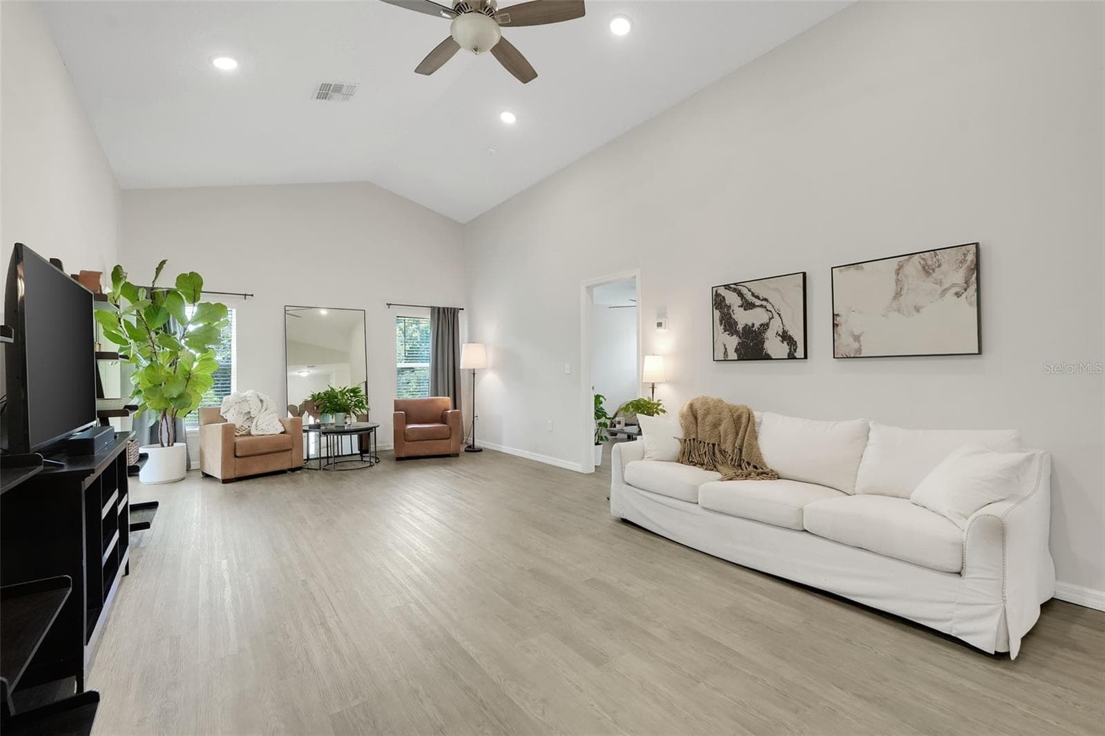 Single Family Residence at 3050 SUNSCAPE TER, GROVELAND, photo 20 of 45