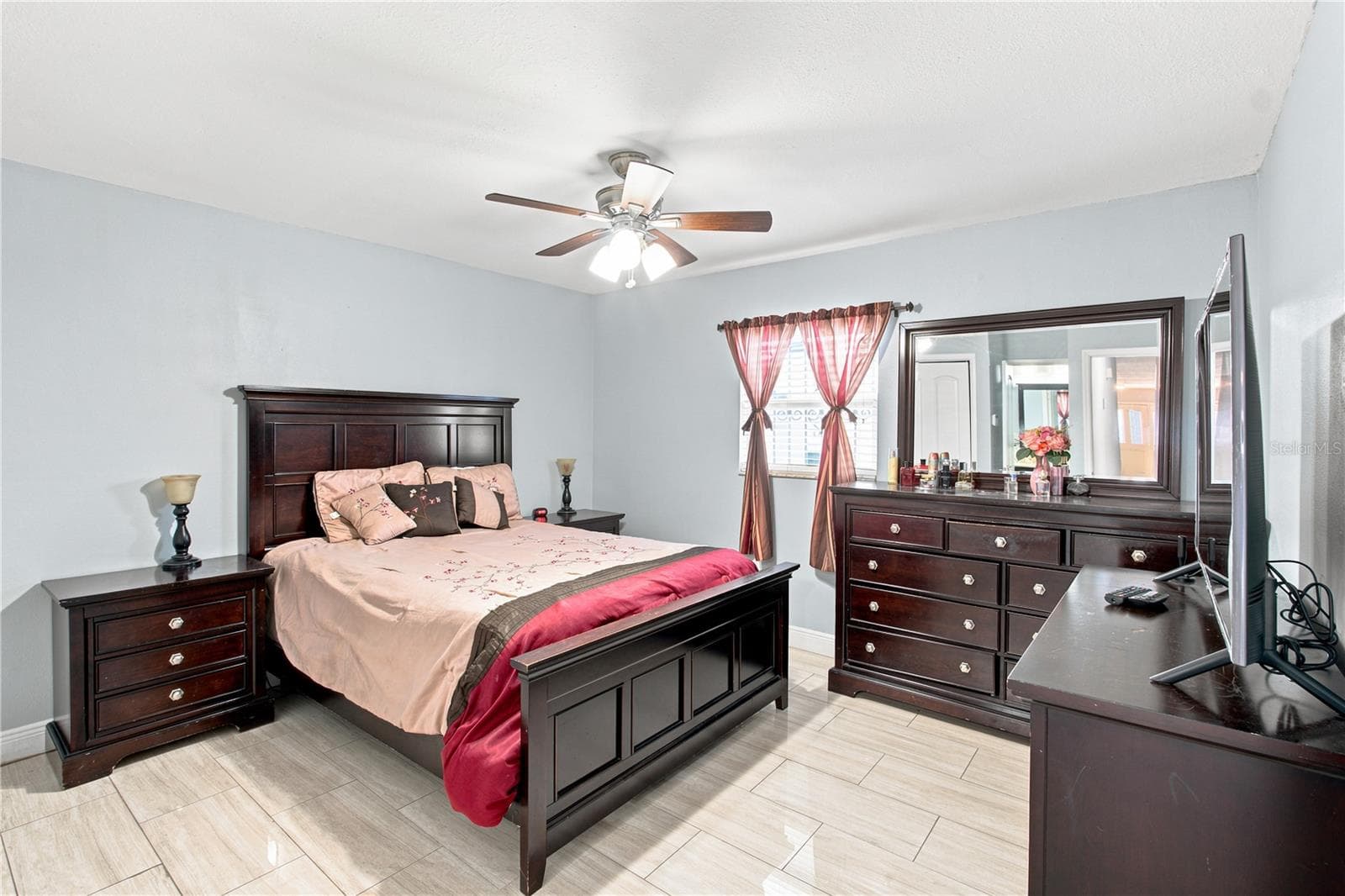 Single Family Residence at 6513 N MANHATTAN AVE, TAMPA, photo 11 of 27