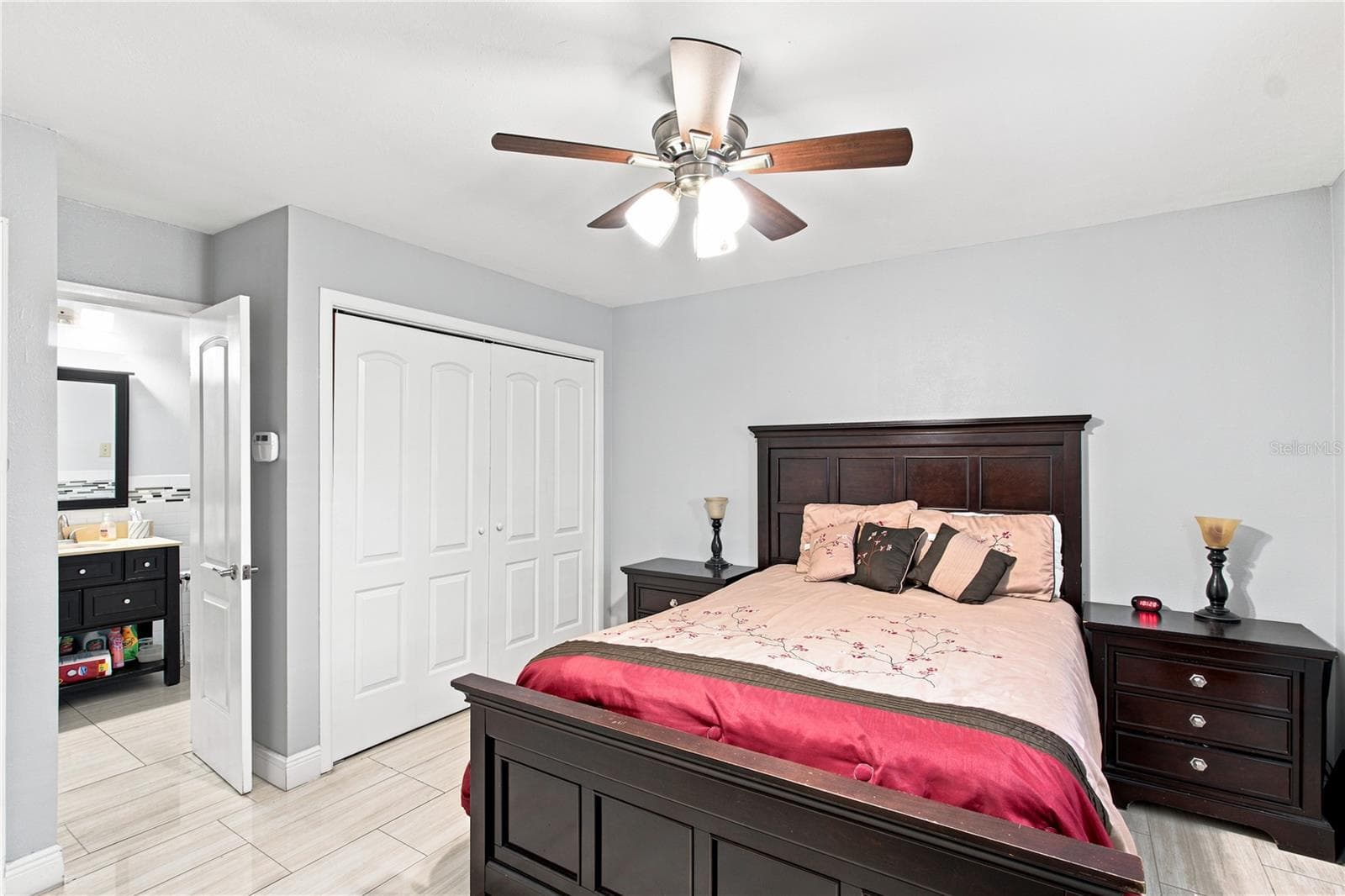 Single Family Residence at 6513 N MANHATTAN AVE, TAMPA, photo 12 of 27