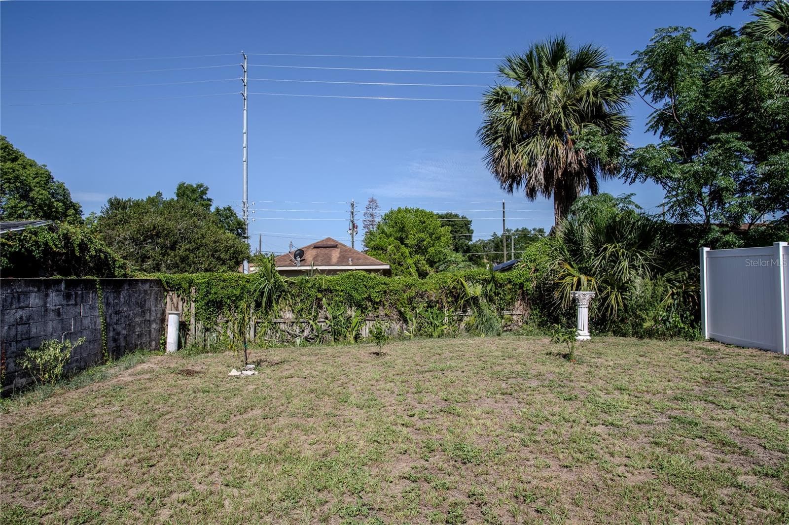 Single Family Residence at 1202 S DEWEY ST, EUSTIS, photo 22 of 31