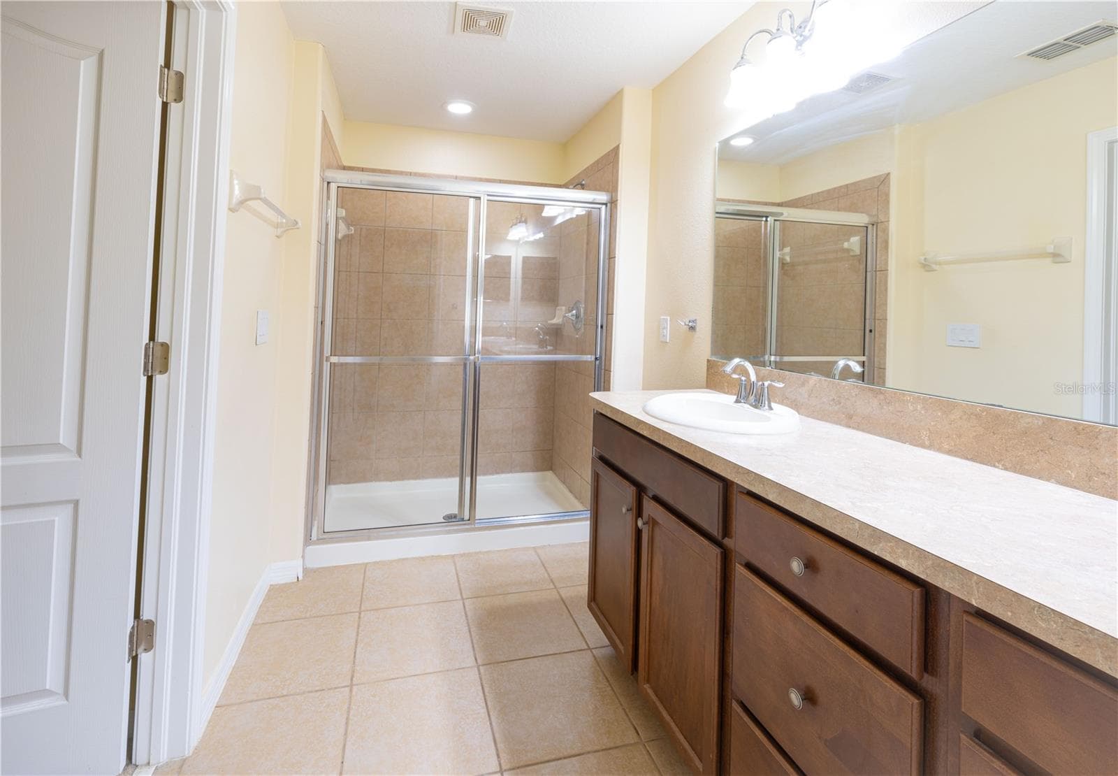 Townhouse at 15510 CAMPDEN ST, WINTER GARDEN, photo 11 of 17