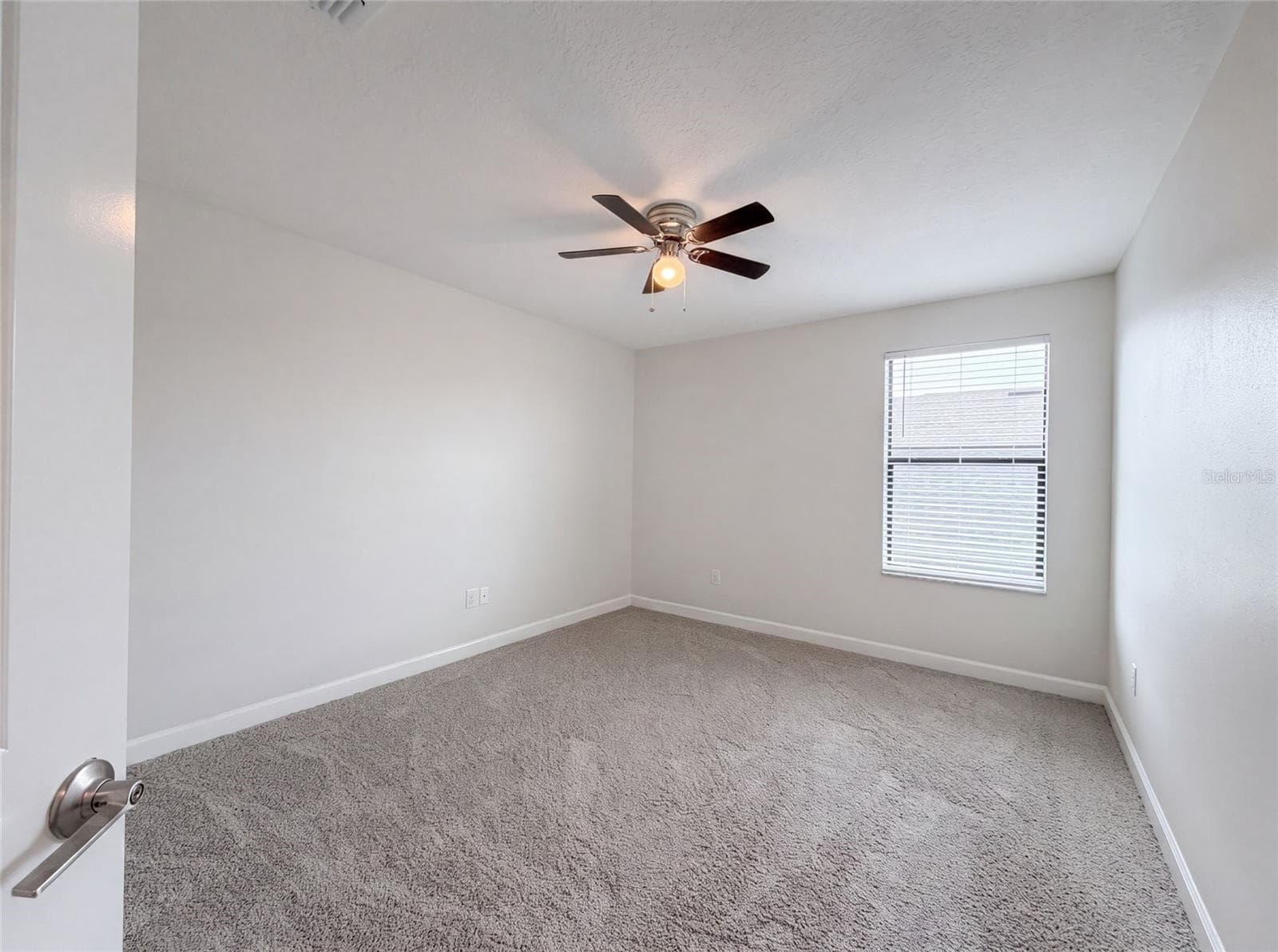 Single Family Residence at 9709 IVORY DR, RUSKIN, photo 16 of 34