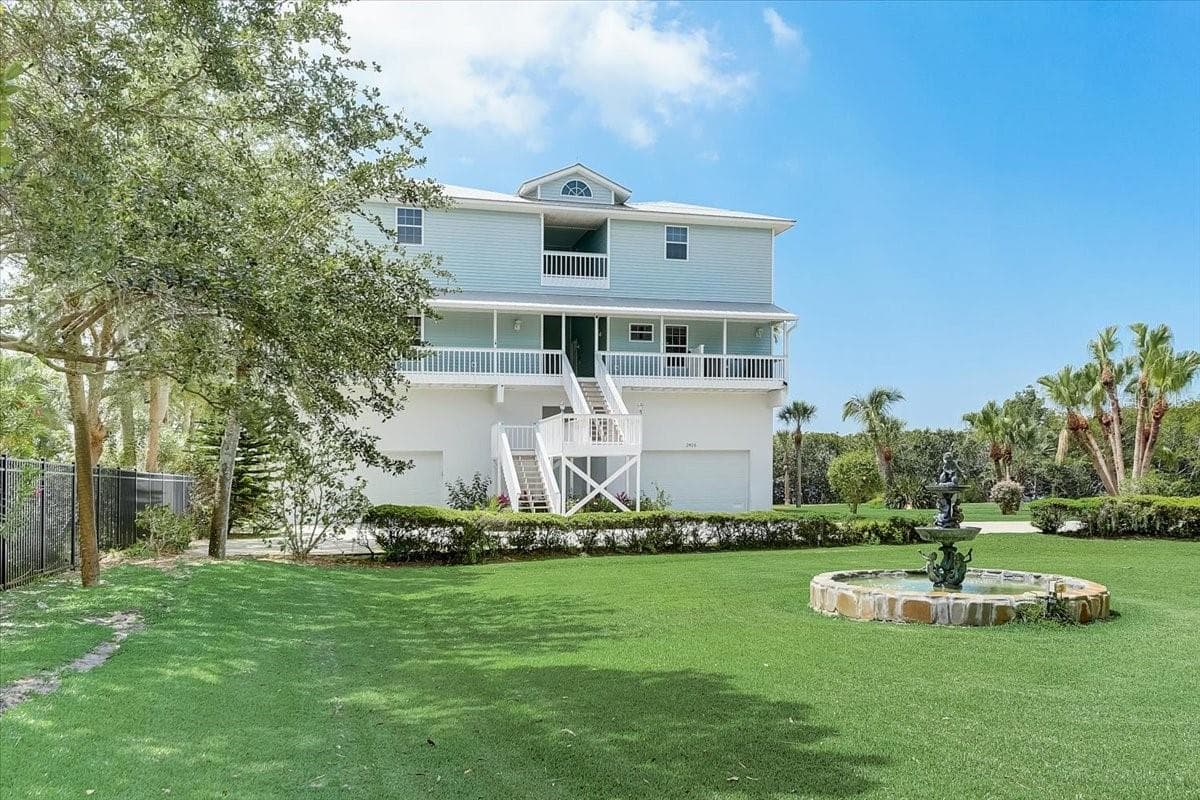 Condominium at 2424 BAY DR #2424/2426, BRADENTON, photo 4 of 29