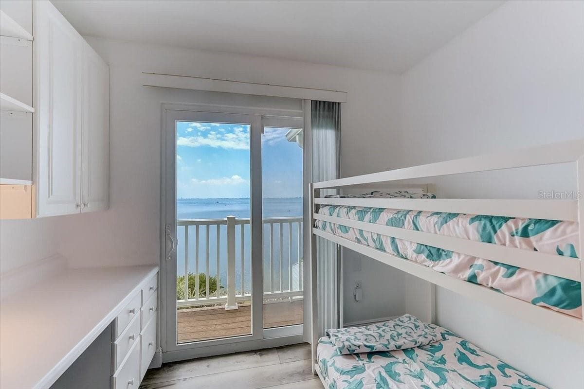 Condominium at 2424 BAY DR #2424/2426, BRADENTON, photo 19 of 29