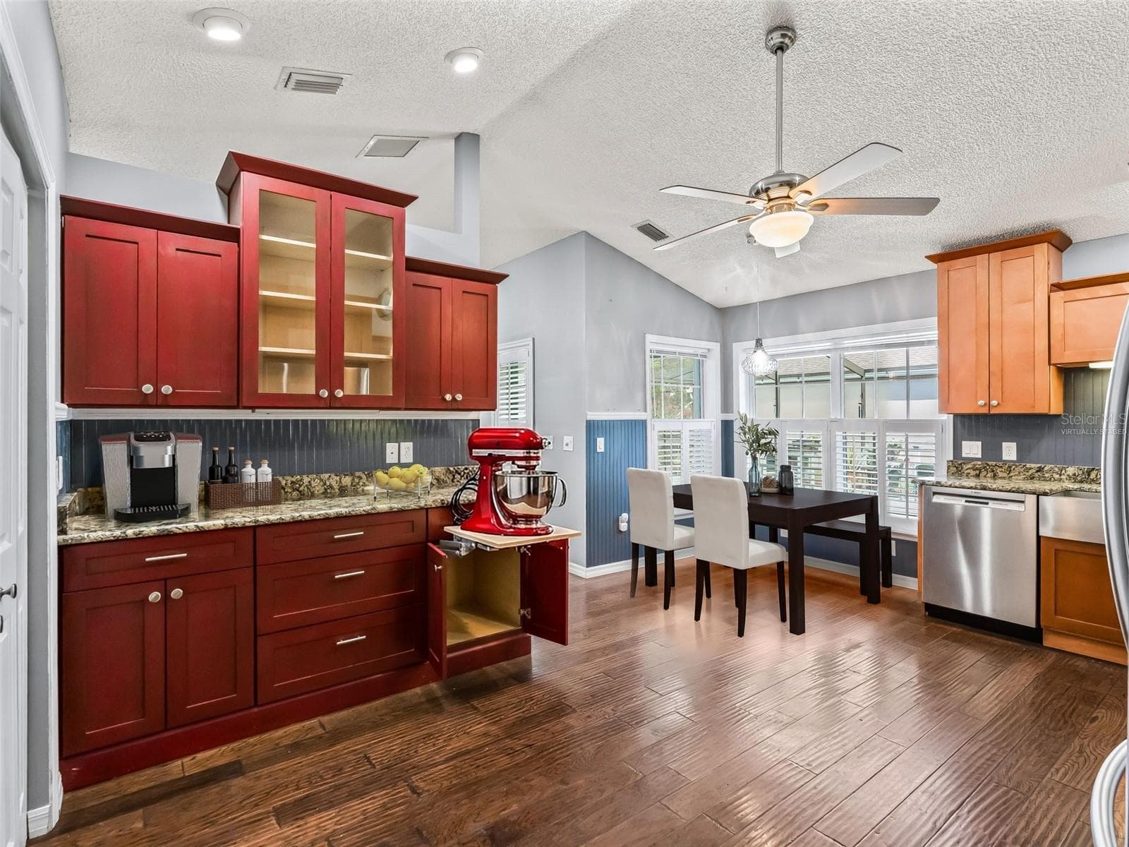 Virtually Staged - 17832 SE 115TH CT, SUMMERFIELD