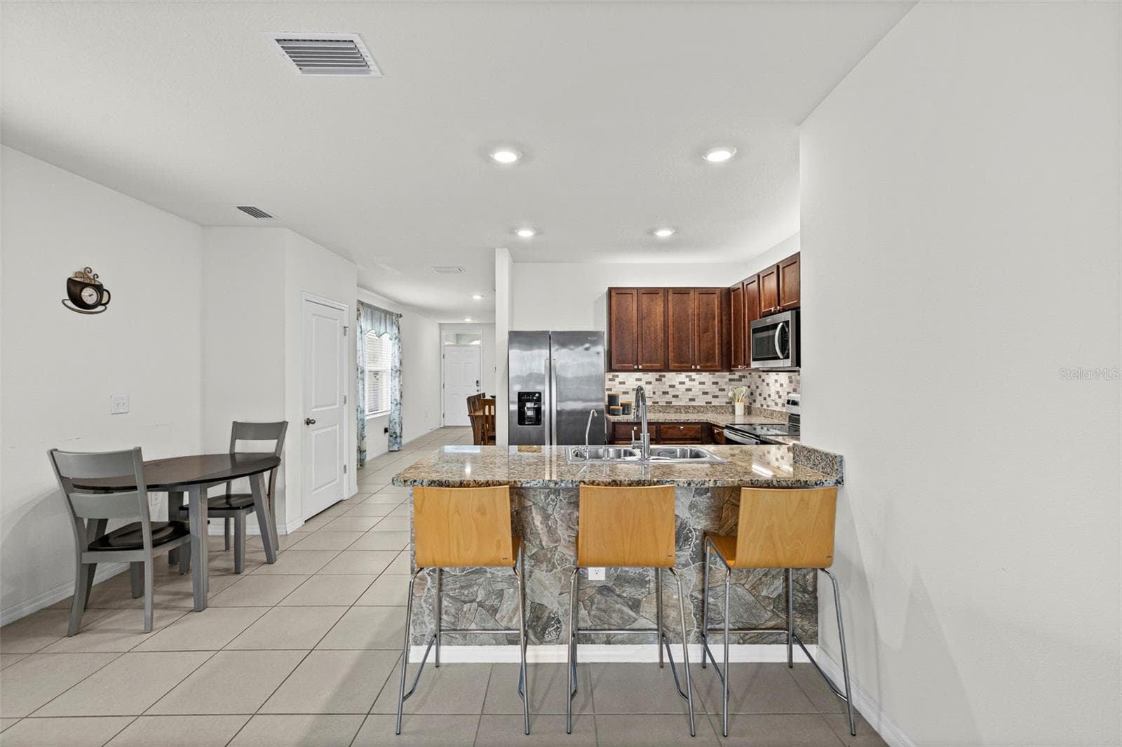 Single Family Residence at 10914 PENNY GALE LOOP, SAN ANTONIO, photo 11 of 39