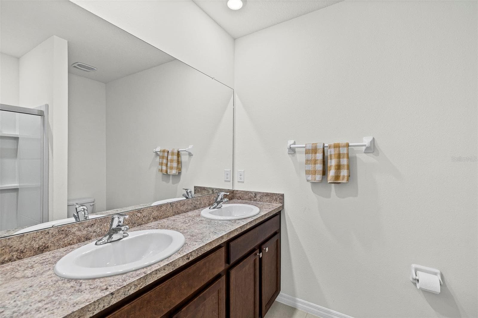 Single Family Residence at 10914 PENNY GALE LOOP, SAN ANTONIO, photo 16 of 39