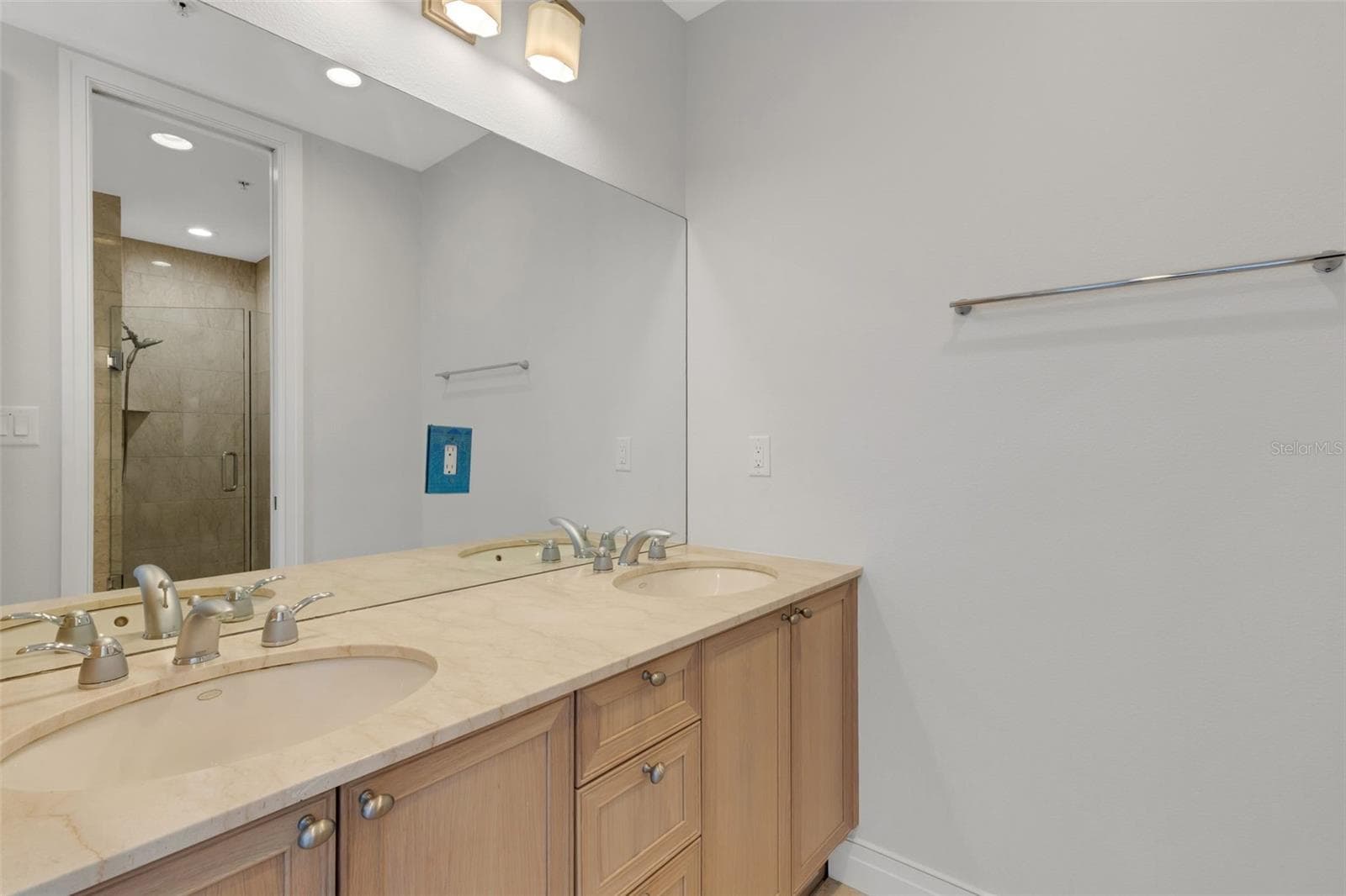 Townhouse at 235 COCOANUT AVE #108B, SARASOTA, photo 21 of 43