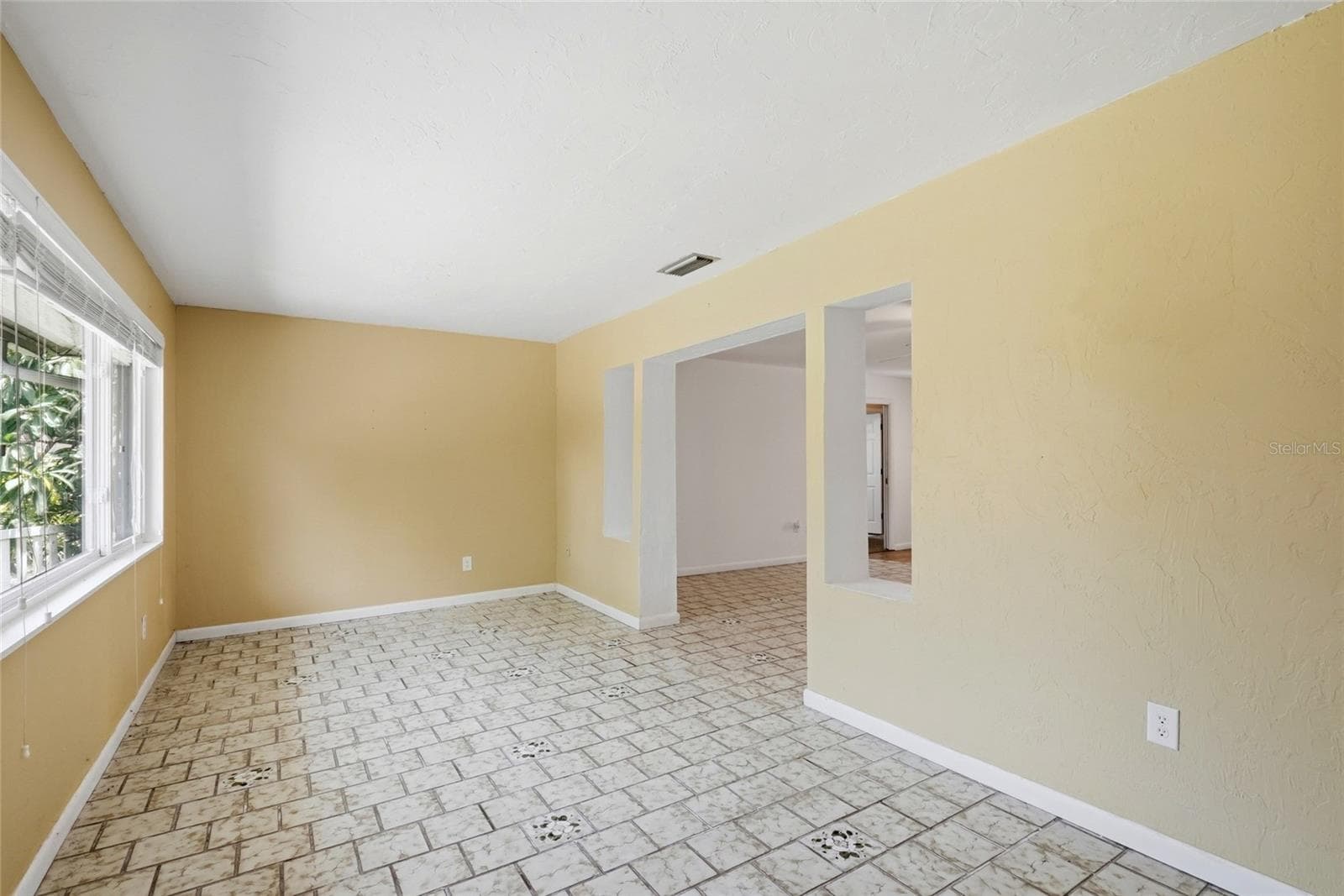 DINING ROOM - 2711 GULF GATE DR, SARASOTA