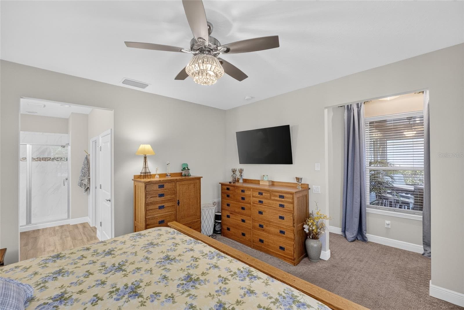 Master Bedroom/ En Suite Bathroom - 3508 NW 55TH CT, OCALA