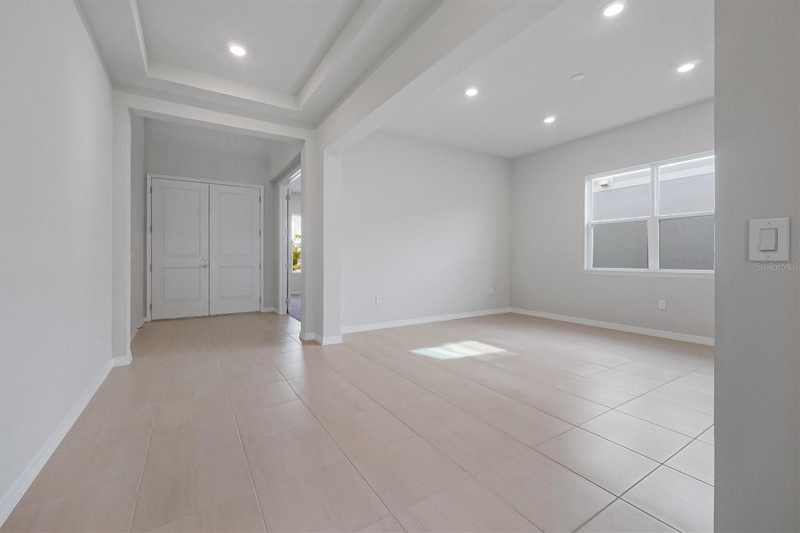 Single Family Residence at 8399 PARK CLIFF WAY, ORLANDO, photo 5 of 65