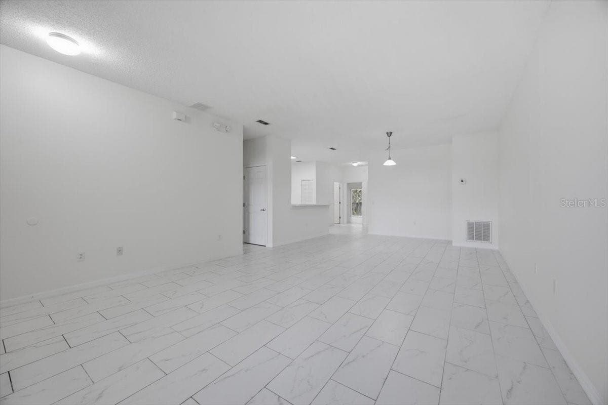 Condominium at 3157 SUN LAKE CT #B, KISSIMMEE, photo 6 of 37