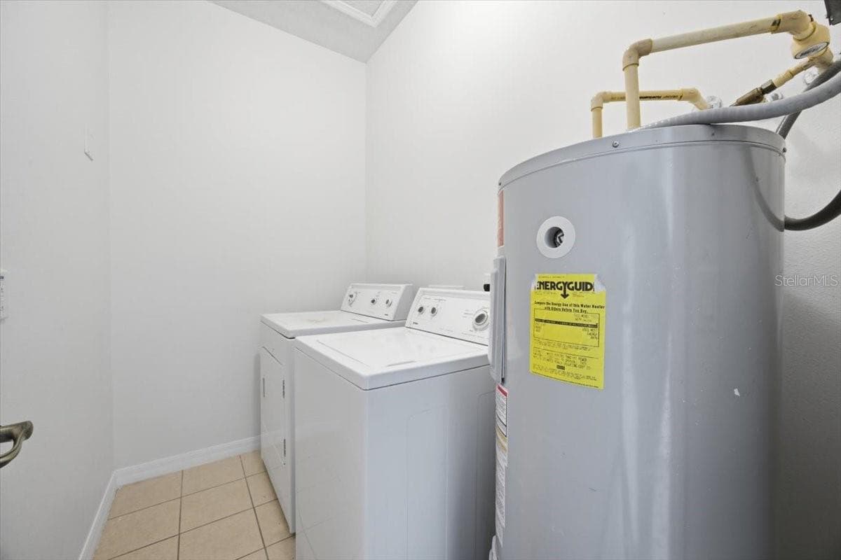 Condominium at 3157 SUN LAKE CT #B, KISSIMMEE, photo 11 of 37